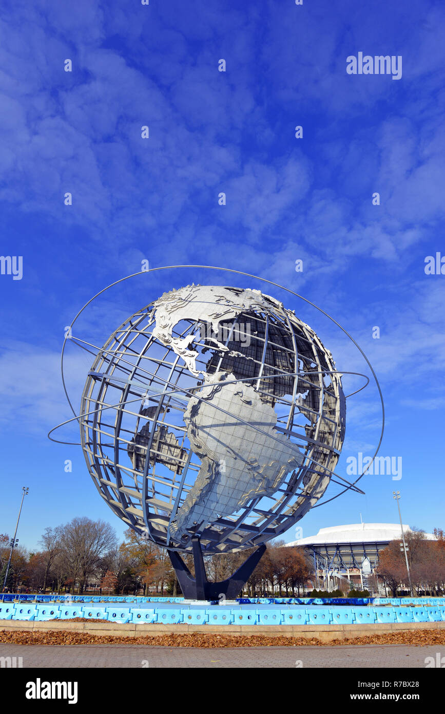 Die Unisphere, die durch die World's Fair 1964 den Auftrag erhielt, ein Design zum Gedenken an den Space Age und symbolisiert ein Thema Frieden durch Verstehen Stockfoto