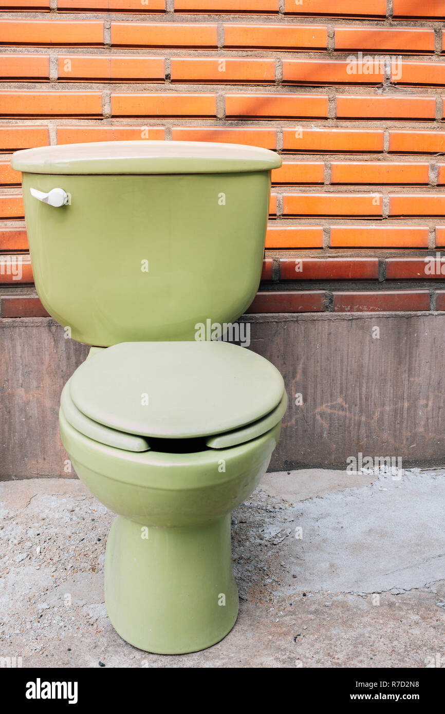 Grüne Toilette Stockfotos und -bilder Kaufen - Alamy