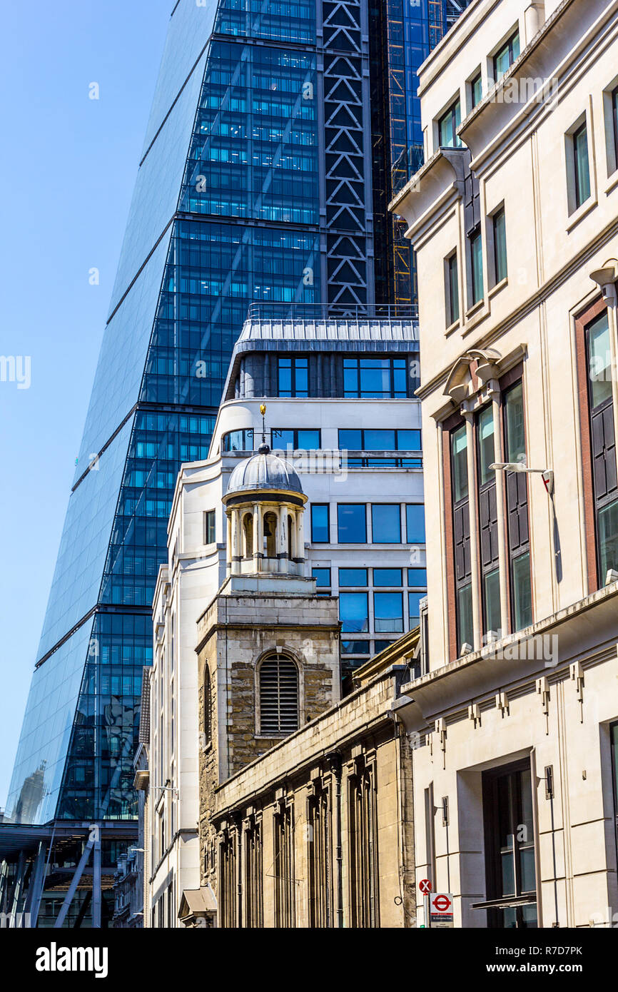 Alter und moderner Architektur in der Stadt London, Großbritannien Stockfoto