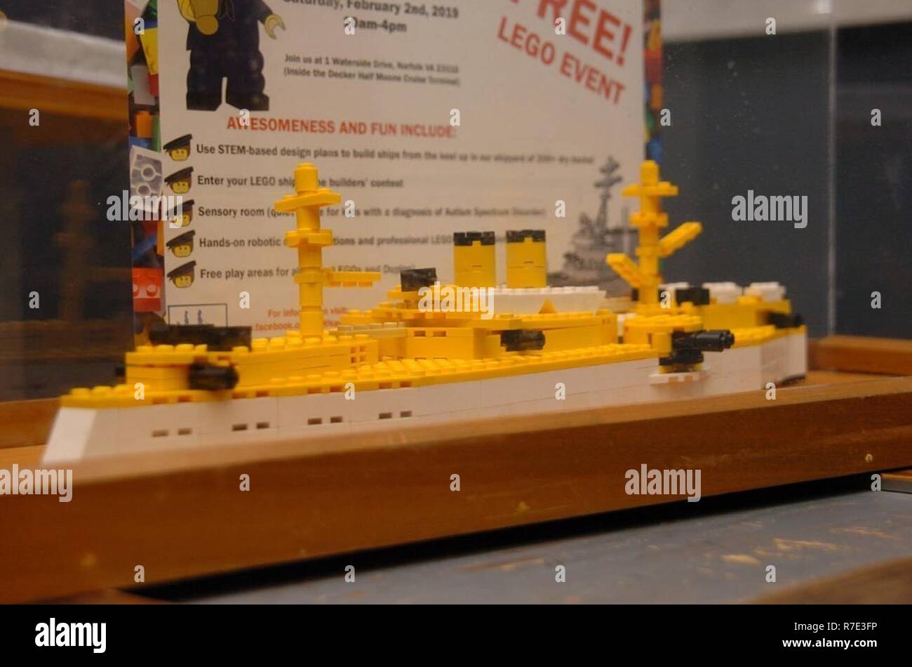 Lego Display Cruise Ship Stockfotos Lego Display Cruise