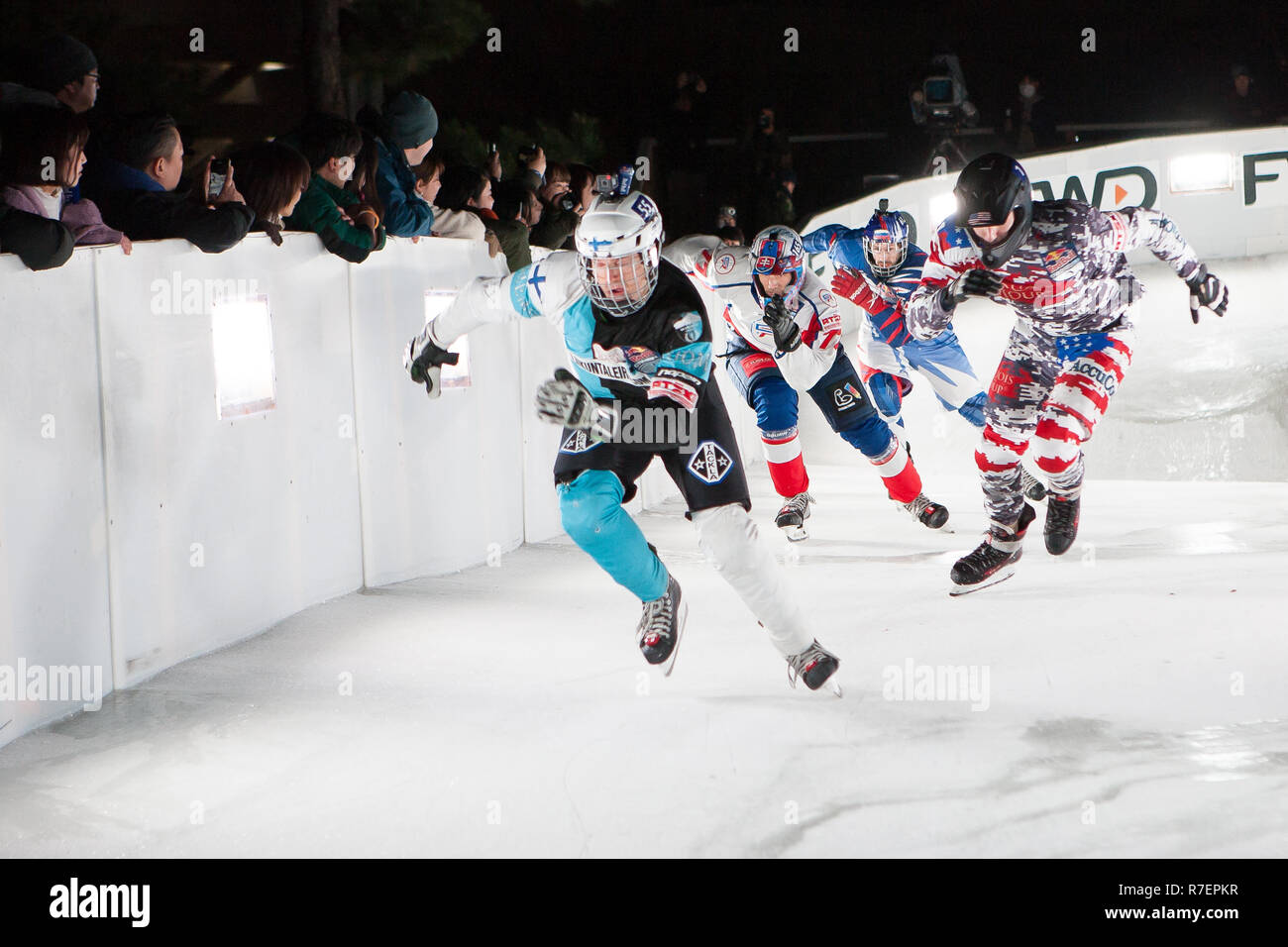 2018/12/08 Yokohama, zum ersten Mal Red Bull Crashed Ice Yokohama 2018 hatte sein Debüt in Japan. (Fotos von Michael Steinebach/LBA) Stockfoto