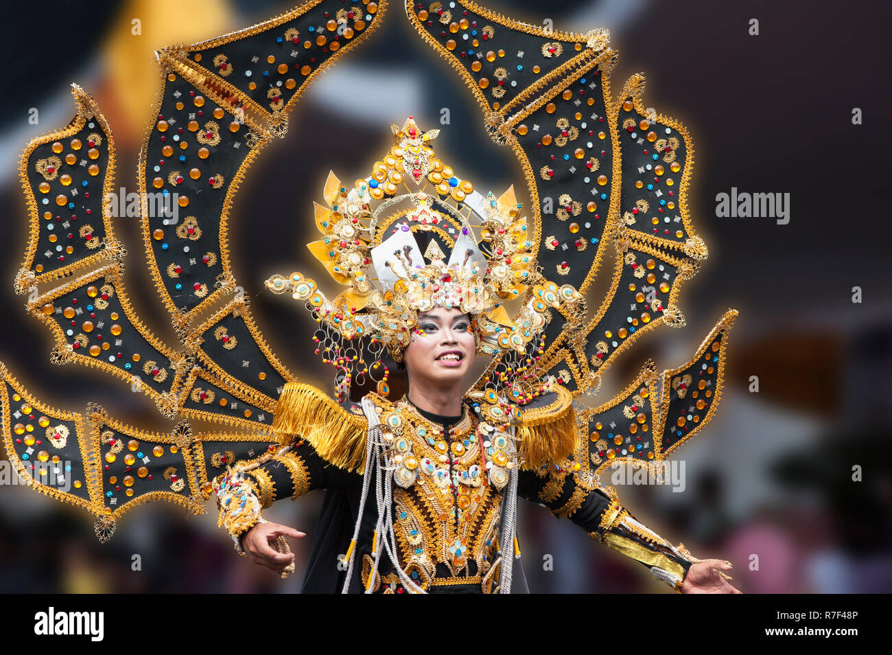 Kostüm an der Jember Fashion Festival, Ost Java, Indonesien erarbeiten Stockfoto