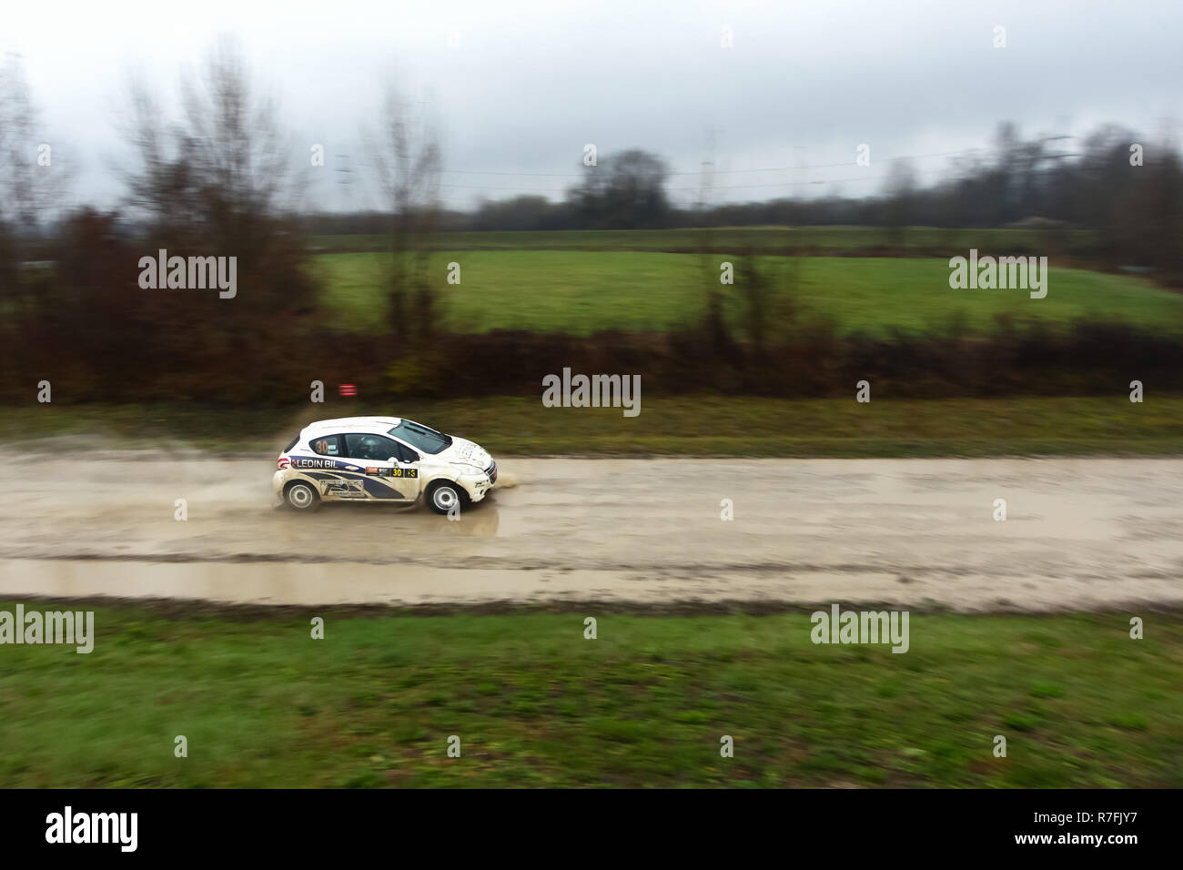 Sveta Nedelja, Kroatien - 25. November 2018. 9 Rally zeigen Santa Domenica. Wladica Rabrenovic und Peter Hanell aus Schweden Racing im Peugeot 208 Stockfoto