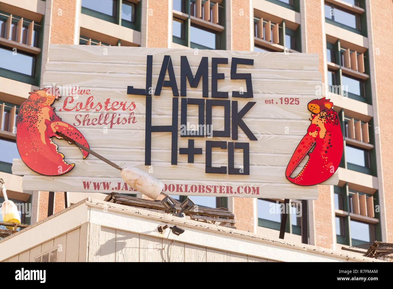 James Hook und Co Hummer Markt Zeichen, Boston, Massachusetts, Vereinigte Staaten von Amerika. Stockfoto