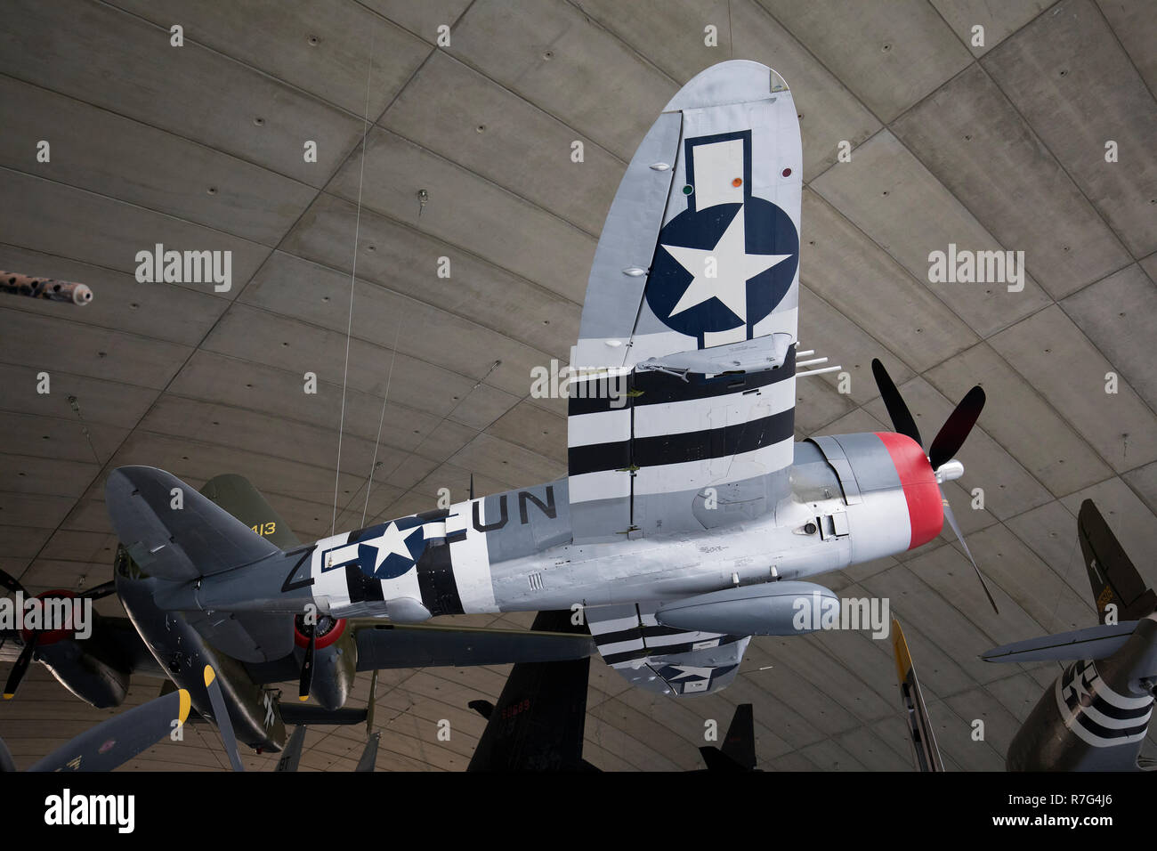 Weltkrieg 2 Republik P-47 Thunderbolt Fighter an der Amerikanischen War Museum, Duxford, Cambridgeshire, Großbritannien Stockfoto