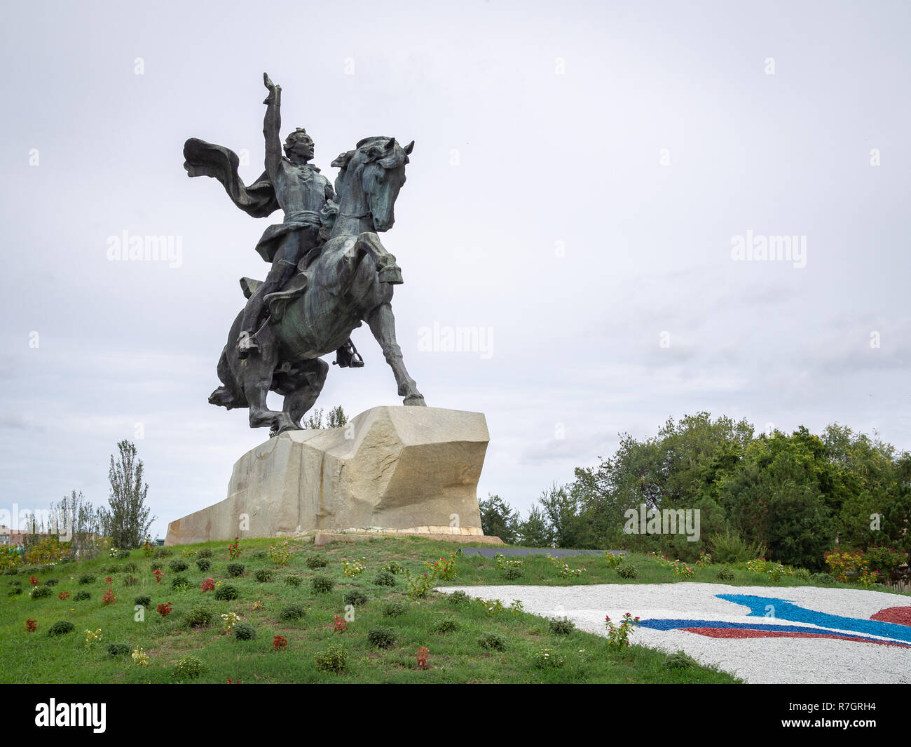 TIRASPOL, MOLDAU - 23. SEPTEMBER 2018: Alexander Suworow Denkmal von Vladimir und Valentin Artamonov Stockfoto
