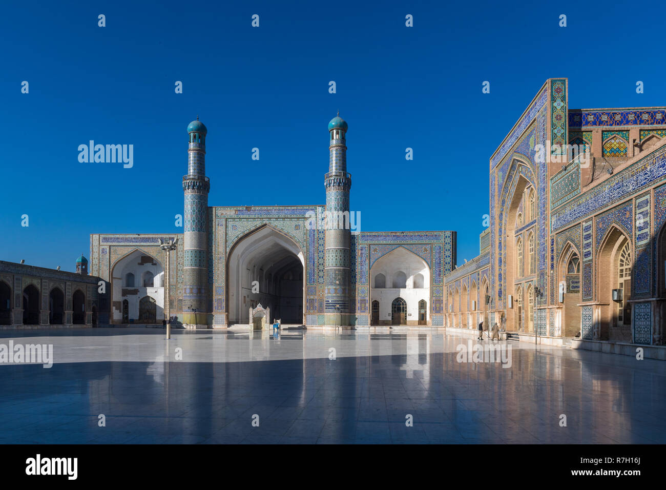 Innenhof von Herat Freitag Moschee (Jami Masjid) oder zentrale Blaue Moschee, am frühen Morgen, Herat, Provinz Herat, Afghanistan Stockfoto