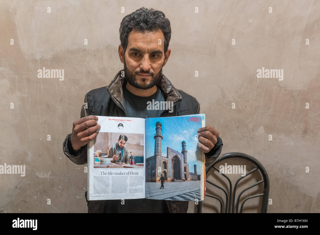Tilemaker Stolz zeigen Artikel im Lonely Planet, Herat Freitag Moschee (Jami Masjid) oder zentrale Blaue Moschee, Herat, Provinz Herat, Afghanistan Stockfoto