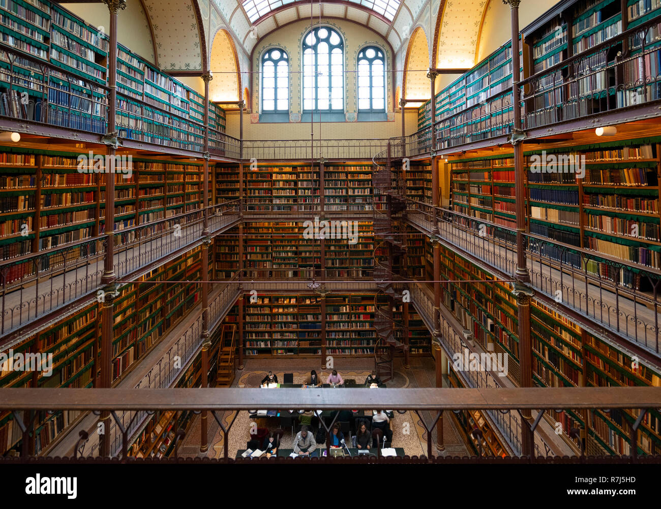 Innenraum der Kunstgeschichte Forschung Bibliothek am Rijksmuseum in Amsterdam, Niederlande Stockfoto