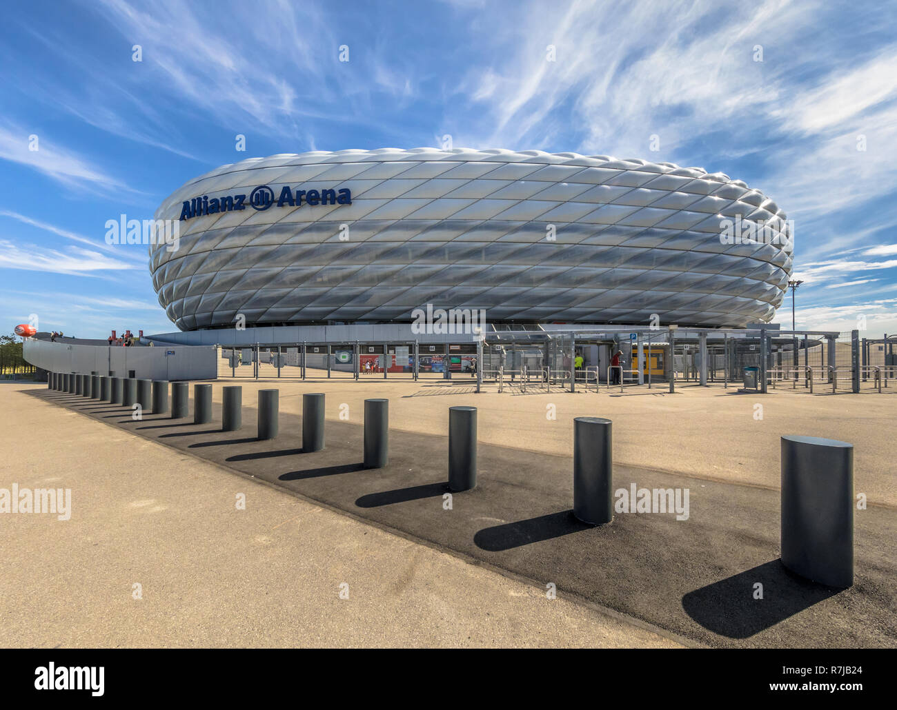 München, Deutschland - 14 AUGUST 2017: Eintritt in die Allianz Arena Stadion Platz München, Deutschland. Die Allianz Arena ist die Heimat Fußballstadion für FC Baye Stockfoto