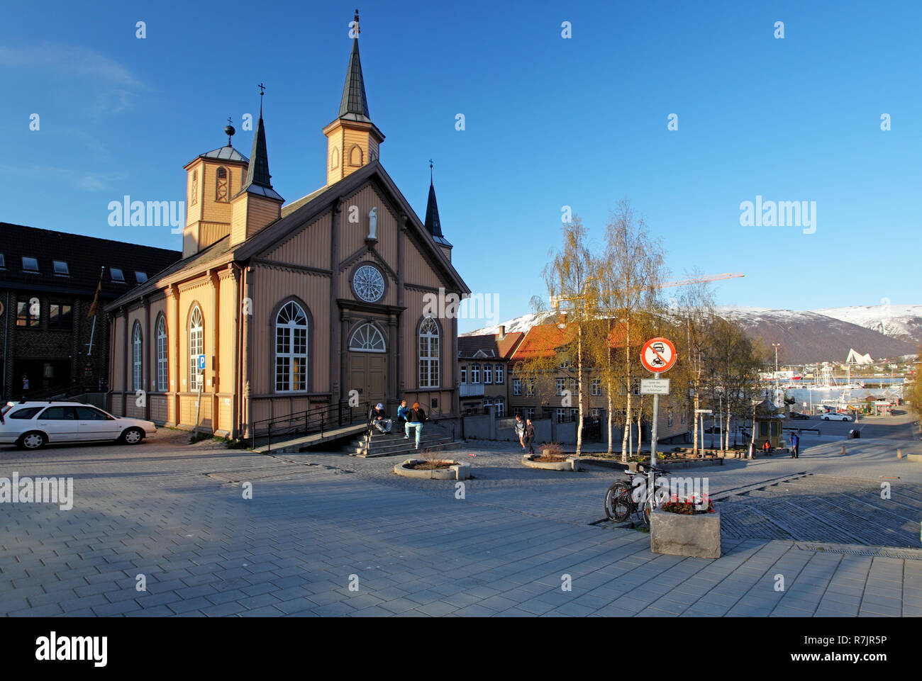 Tromso Platz mit Kirche, Norwegen Stockfoto