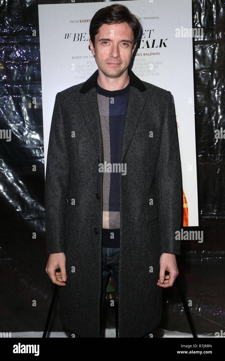 HOLLYWOOD, Los Angeles, CA, USA - 04. Dezember: Schauspieler Topher Grace kommt an der Los Angeles Special Screening der Annapurna Bilder '' Wenn der Beale Street sprechen könnte in Hollywood" am ArcLight Hollywood am 4. Dezember statt, 2018, Los Angeles, Kalifornien, Vereinigte Staaten. (Foto durch Image Press Agency) Stockfoto