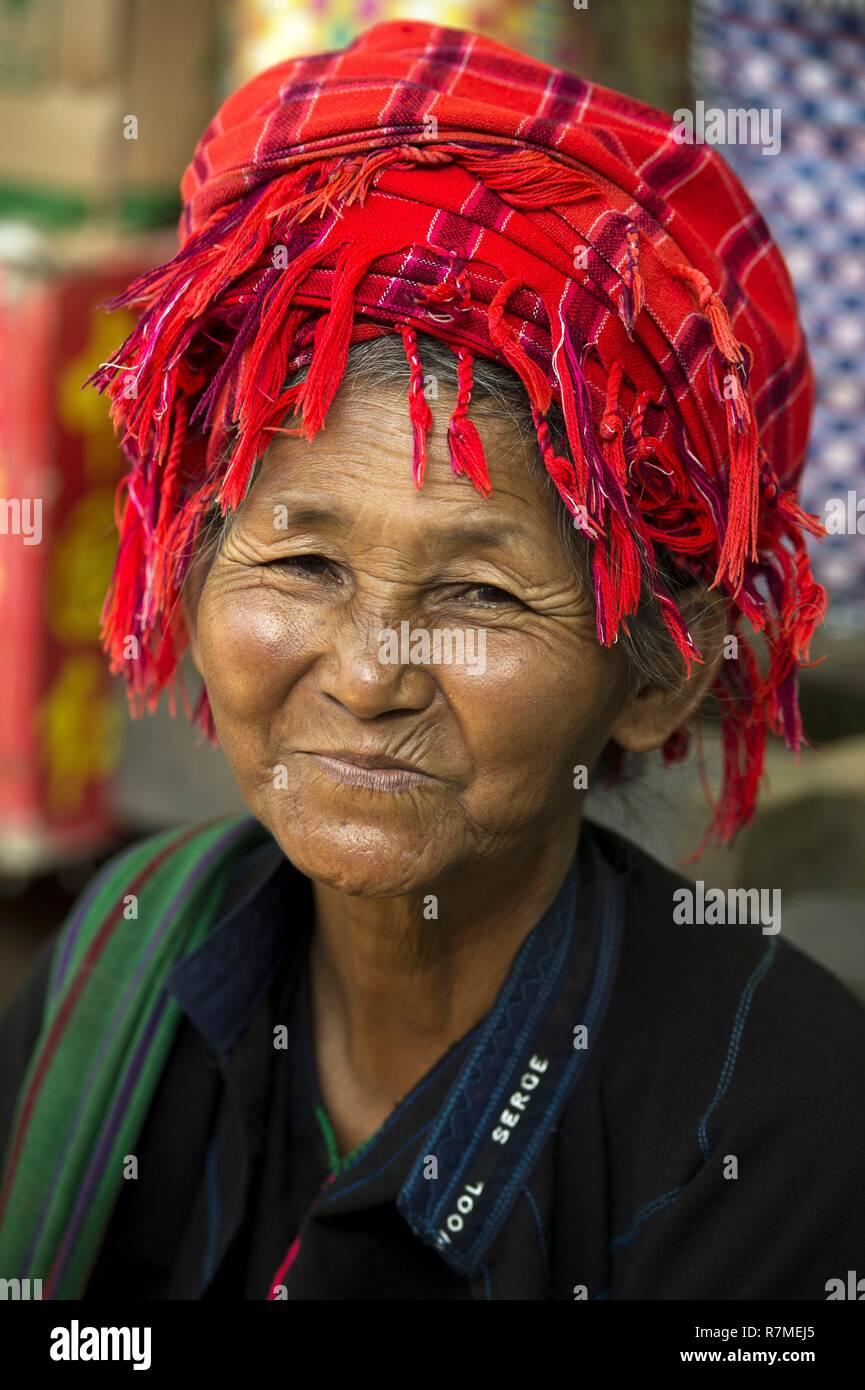 Myanmar, Shan Staat, Taunggyi, Inle See, den Tag an der Phaung Daw Oo, Pao Stämme Stockfoto