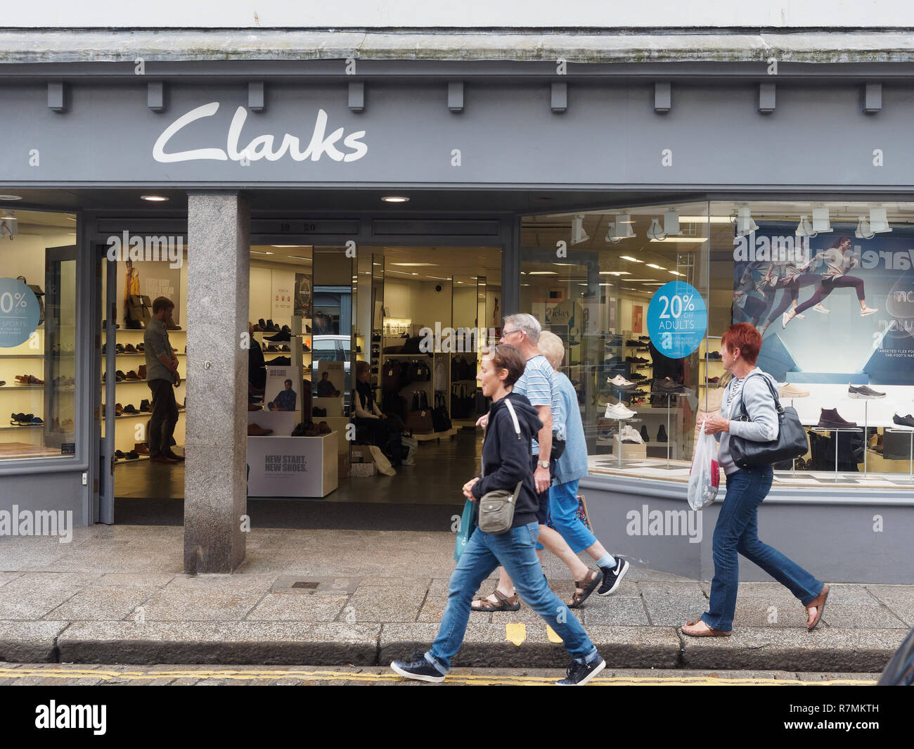 High Street Marken und Käufern TRURO Cornwall, 2018 Robert Taylor/Alamy Leben Nachrichten. Truro, Cornwall, England. Stockfoto