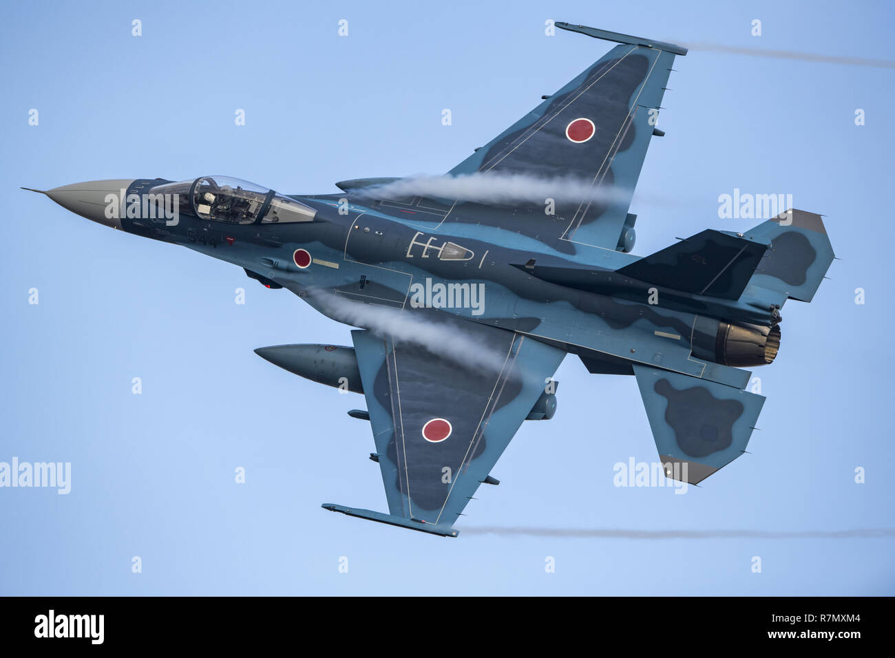 China. 06 Dez, 2018. F-2 ein Kämpfer an der Tsuiki Air Base während der jährlichen Airshow in Japan gesehen werden können. Credit: SIPA Asien/Pacific Press/Alamy leben Nachrichten Stockfoto