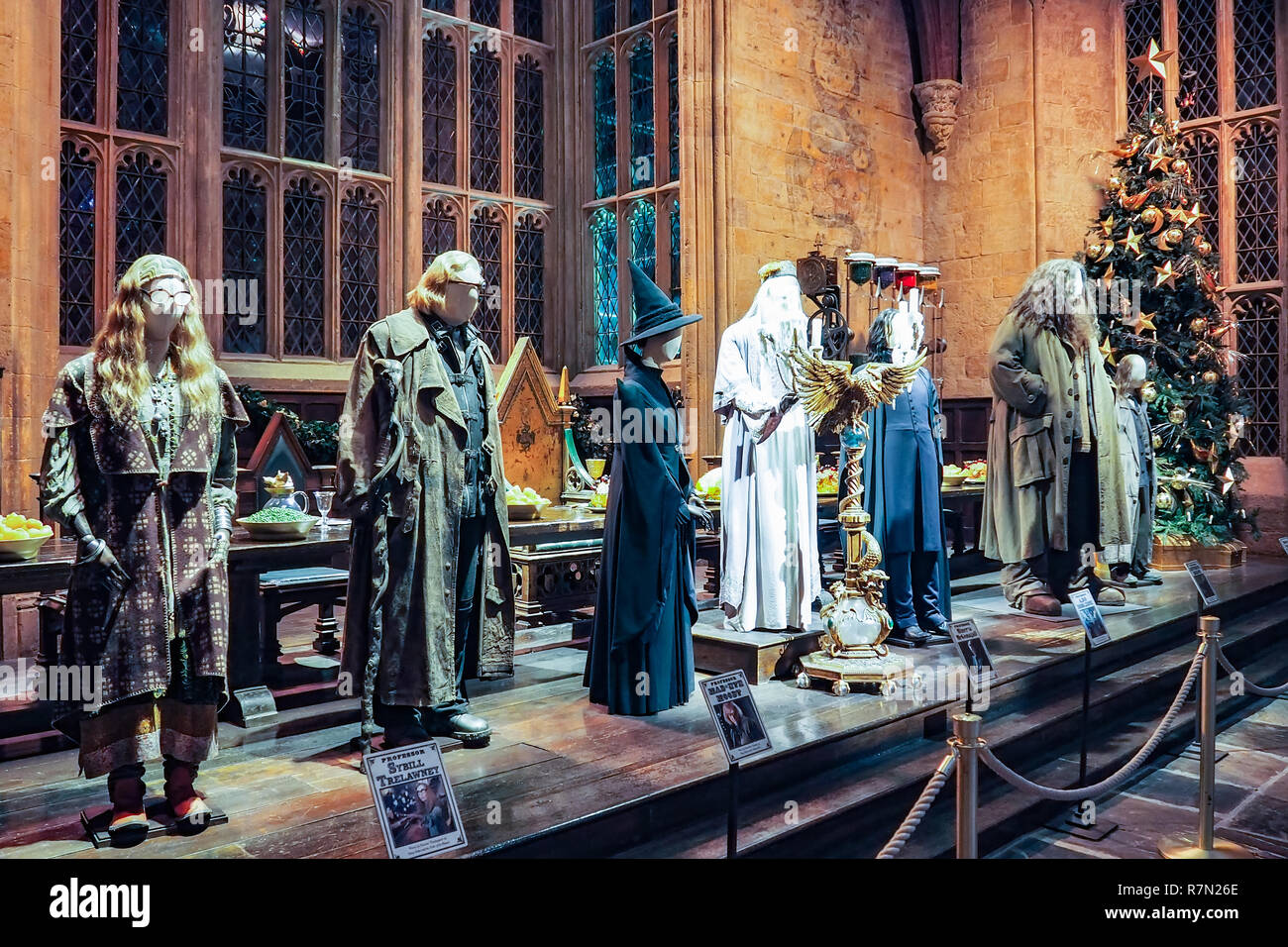 Warner Bros Studio Tour - die Herstellung von Harry Potter ist ein  Publikumsmagnet in Leavesden, London, UK, bewahrt und präsentiert das  ikonische Requisiten Stockfotografie - Alamy