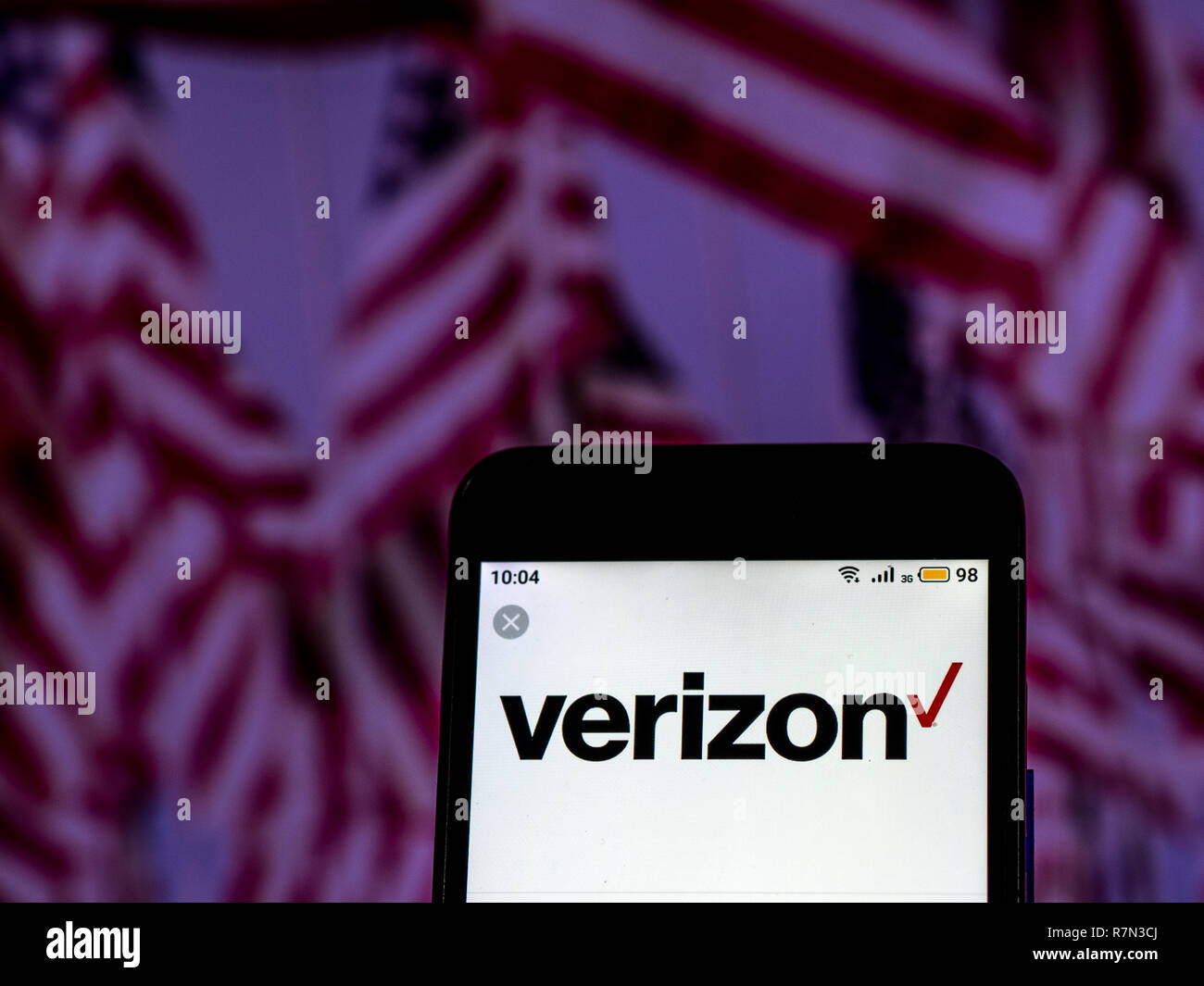 Verizon Wireless Telecommunications Company Logo auf dem Smartphone angezeigt. Stockfoto