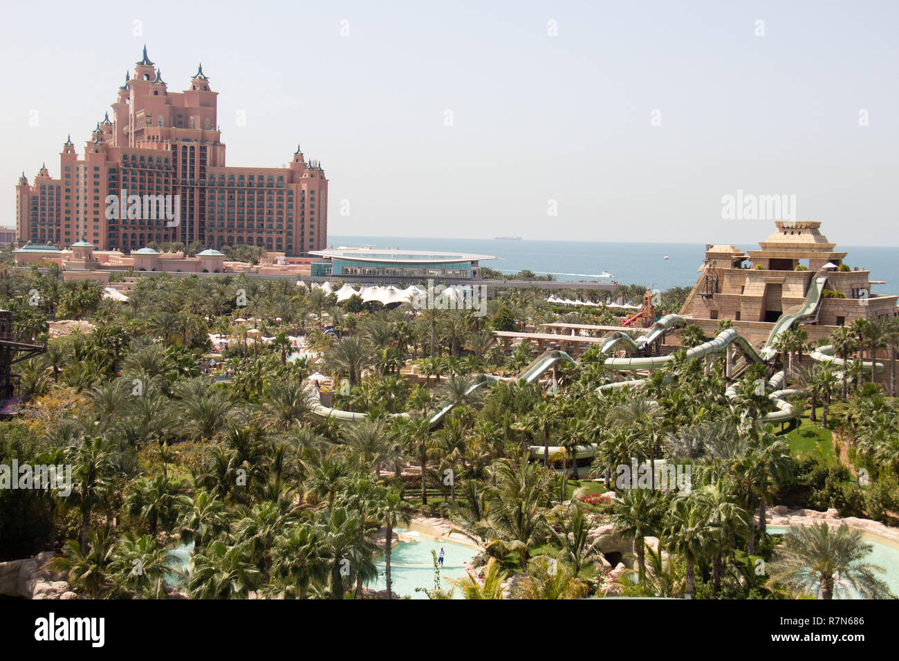 Aquaventure dubai Fotos und Bildmaterial in hoher Auflösung Alamy Aquaventure dubai Fotos und Bildmaterial in hoher Auflösung Alamy