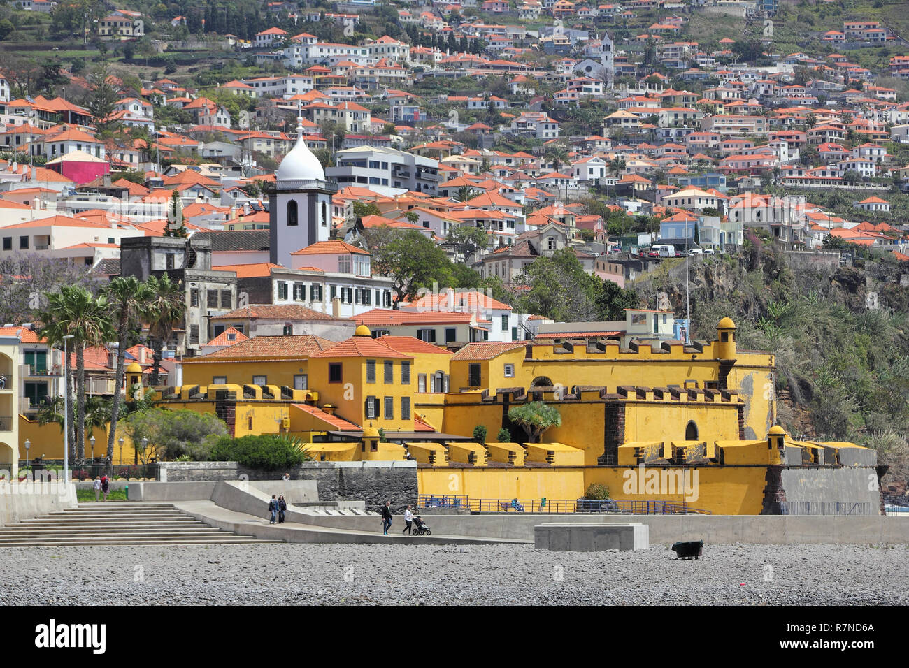 Stadtbild von Funchal und dem San Tiago Festung Stockfoto