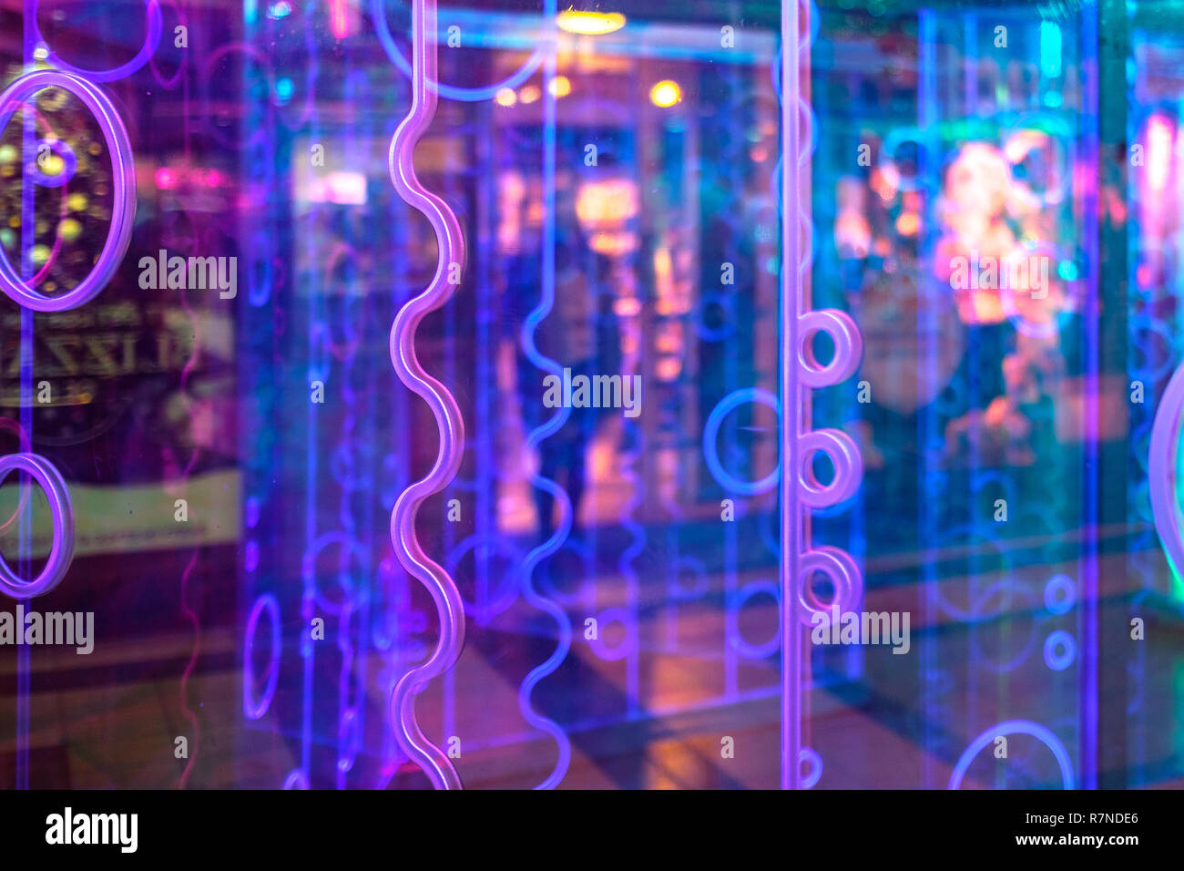 Abstrakte Neon Design. Neon Kreisen. Neonlicht. Neon Art. Stockfoto