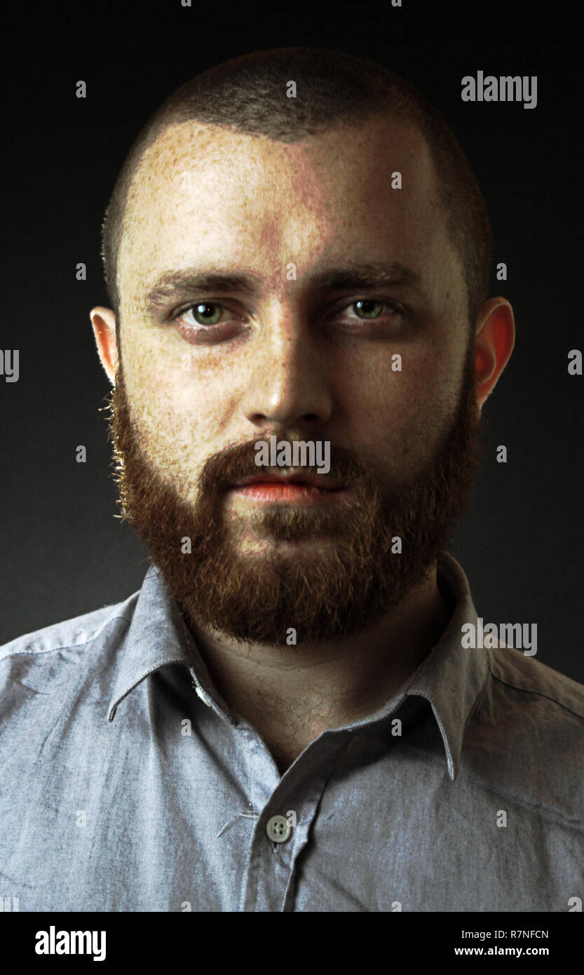 Professional Headshot junger Mann Stockfoto