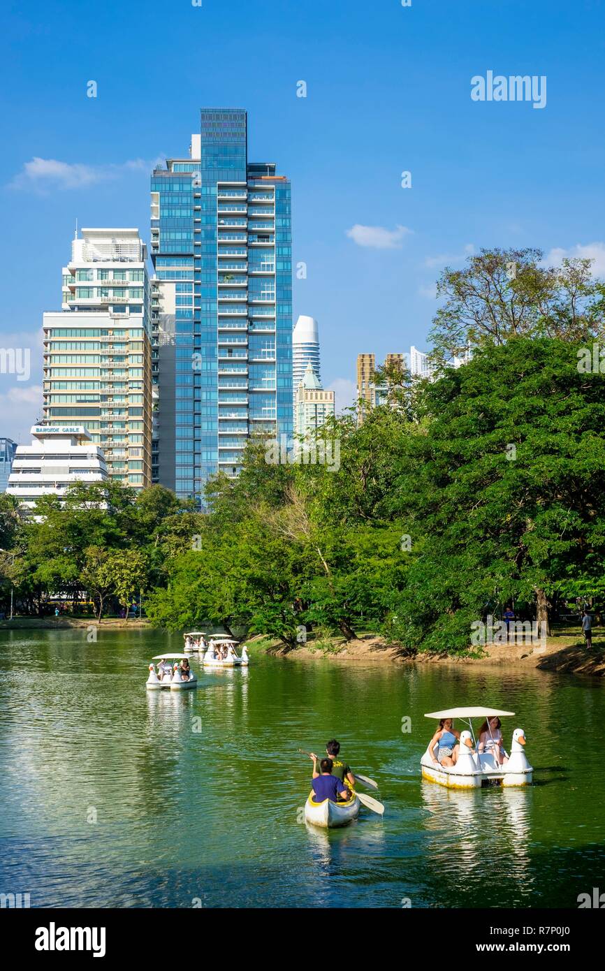 Thailand, Bangkok, Pathum Wan district, Lumphini Park erstellt in den 1920er Jahren von König Rama VI. Im Herzen des wichtigsten Geschäftsviertels Stockfoto