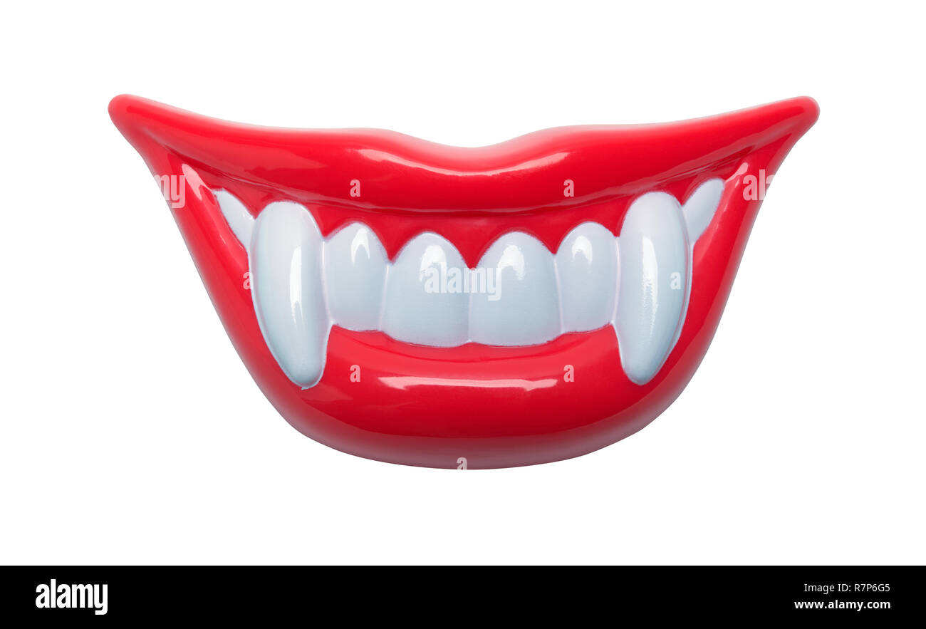 Rote Lippen mit Vampir Zähne isoliert auf weißem Hintergrund. Stockfoto