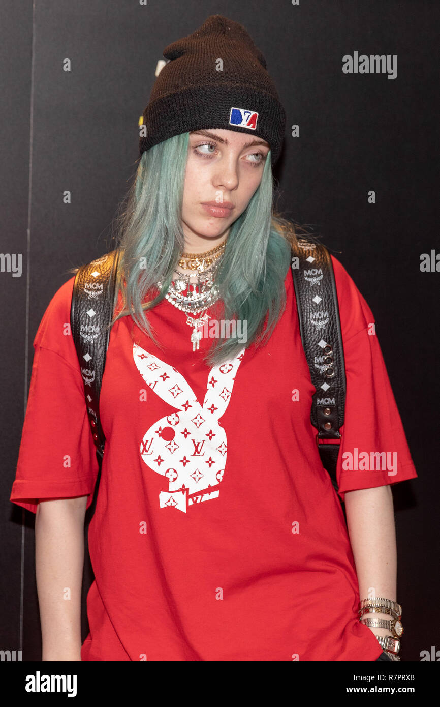 Inglewood, Kalifornien, USA. 9 Dez, 2018. BILLIE EILISH während der kroq Absolut Fast akustischen Weihnachten Konzert im Forum in Inglewood, Kalifornien Quelle: Daniel DeSlover/ZUMA Draht/Alamy leben Nachrichten Stockfoto