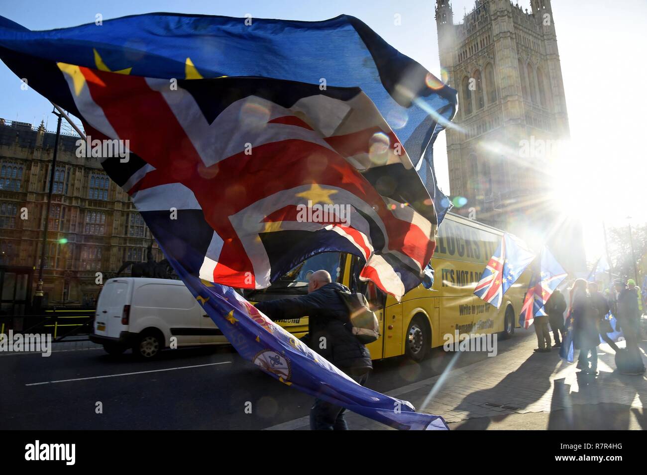 London, Großbritannien. 11. Dez 2018. Brexit Proteste, Westminster, London Quelle: Finnbarr Webster/Alamy leben Nachrichten Stockfoto