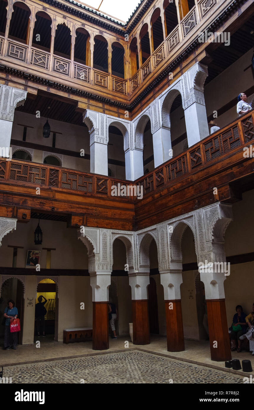 Fez, Marokko - 9. Mai 2017: nejjarine Museum für Holz- und Kunsthandwerk in Fes, Marokko. Stockfoto