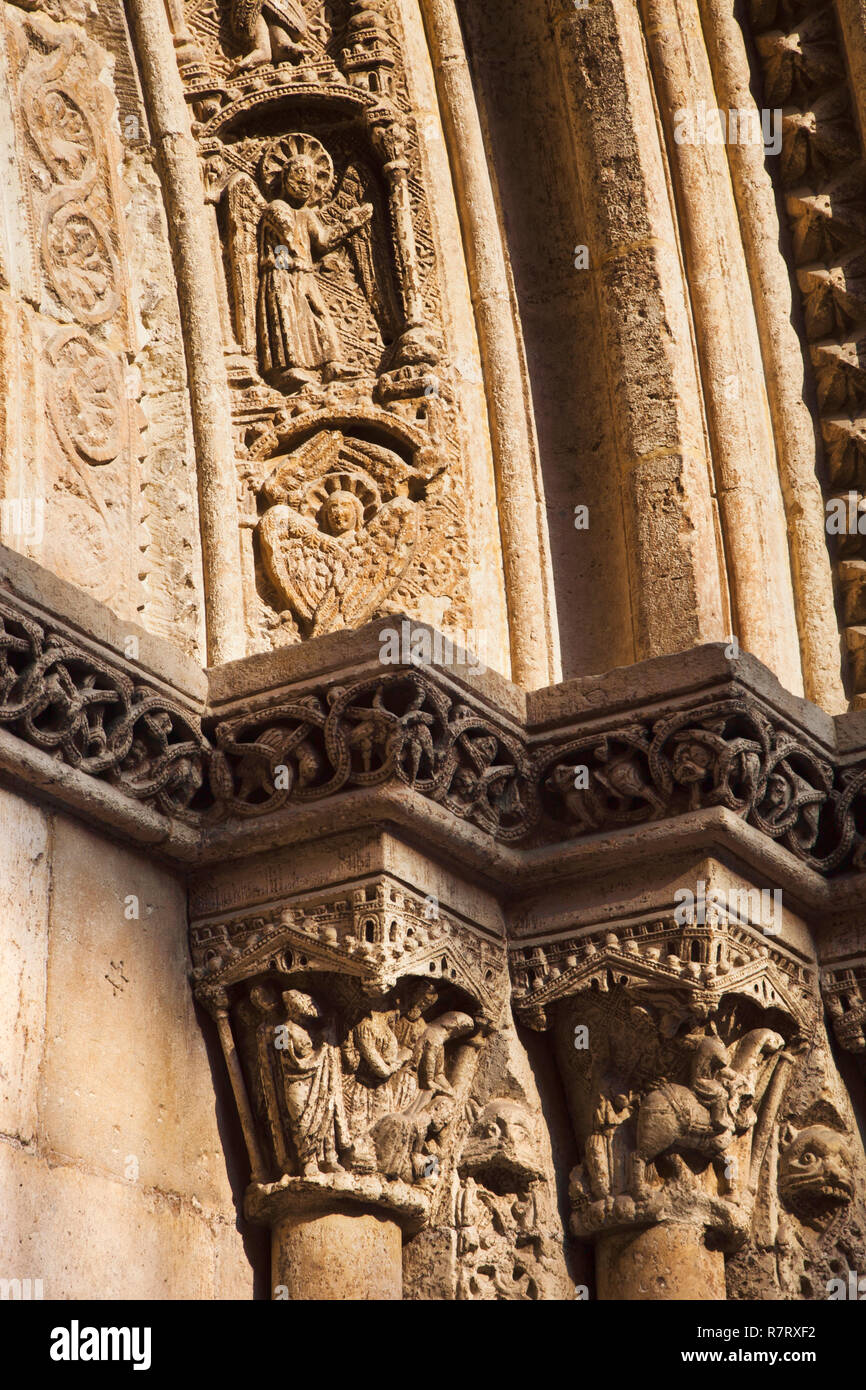 Romanische Tür in der Kathedrale, in der der Erzbischof Square. Valencia. Gemeinschaft Valencia. Spanien. Stockfoto