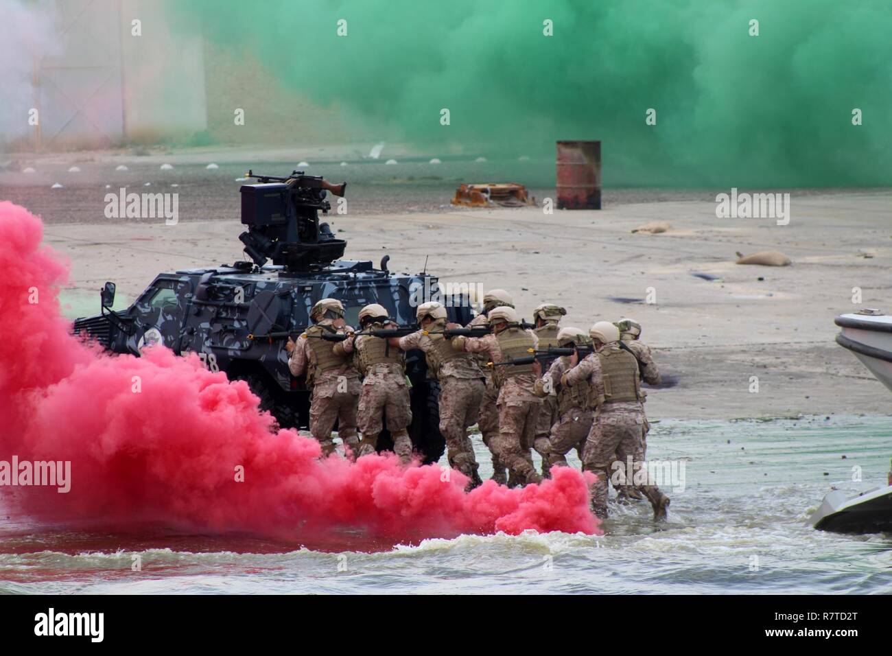 USA und Gulf Cooperation Council Kräfte durchzuführen, den kulminierenden Fall der Feld-Training Übung Eagle lösen 2017, 6 April, in Kuwait Shuwaikh Port. Adler-Resolve ist der führende multinationale Übung in der Golfregion. Stockfoto