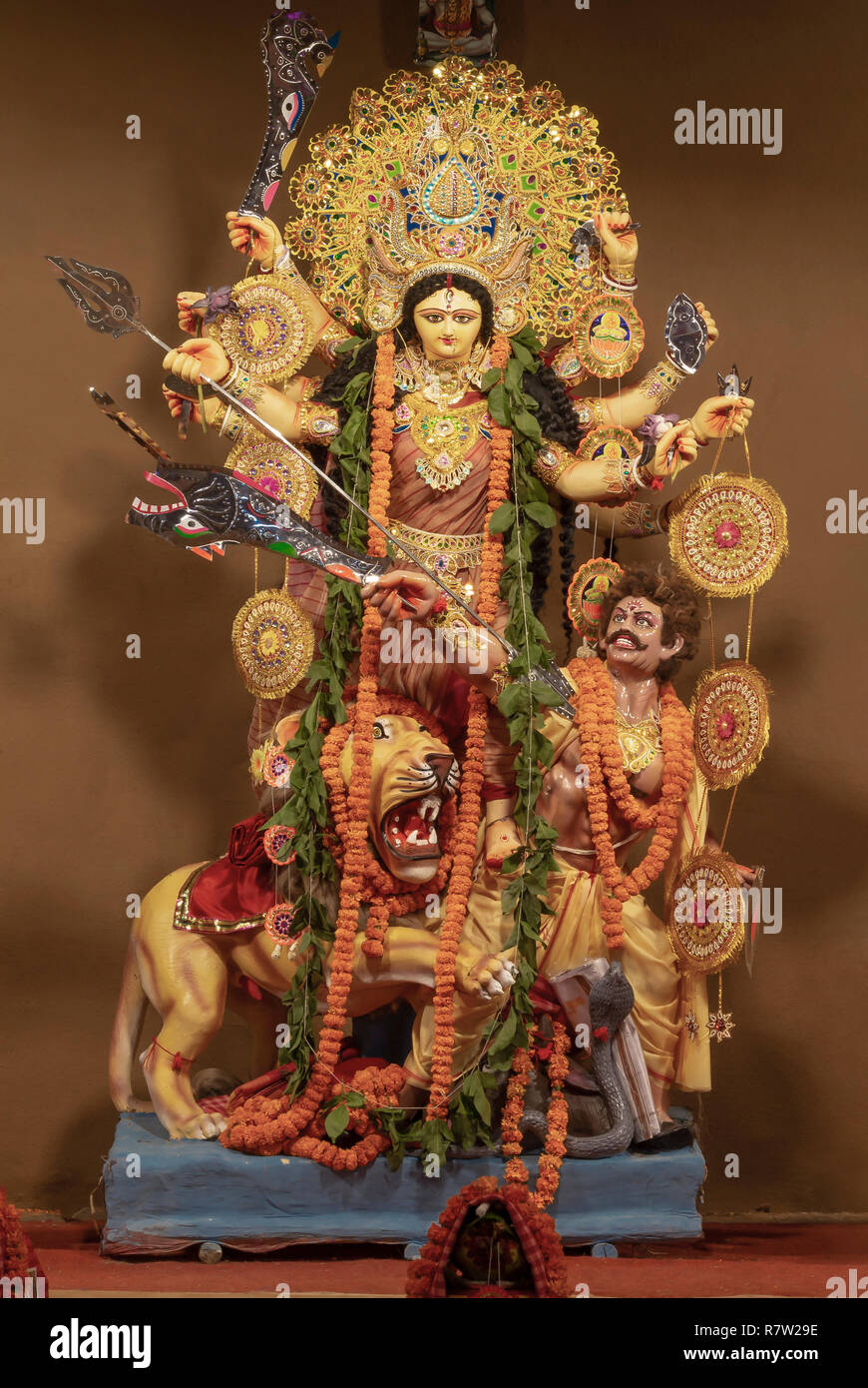 C-Tasche, sanskritik Parishad, Sarita Vihar, New Delhi, DT-15 Oct 2018. Eine Ansicht von Durga Puja Pandal Idiol In Stockfoto