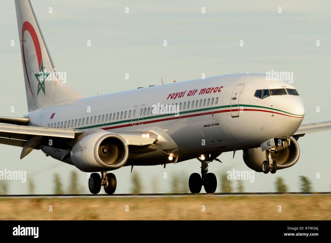 Frankreich, Val d'Oise, Paris Charles de Gaulle Airport, Airbus A 330 der Royal Air Maroc anreisen Stockfoto