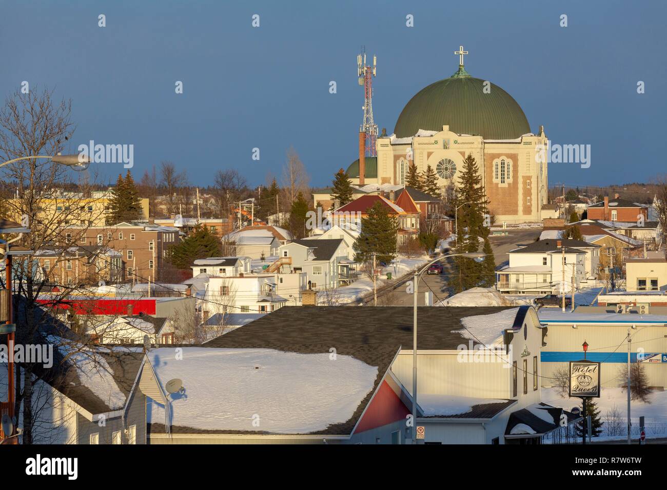 Kanada, Provinz Quebec, Abitibi Témiscamingue Region Abitibi, Stadt der Amos, 1st Avenue Main Street, Sainte Thérèse d'Avila Kathedrale Stockfoto