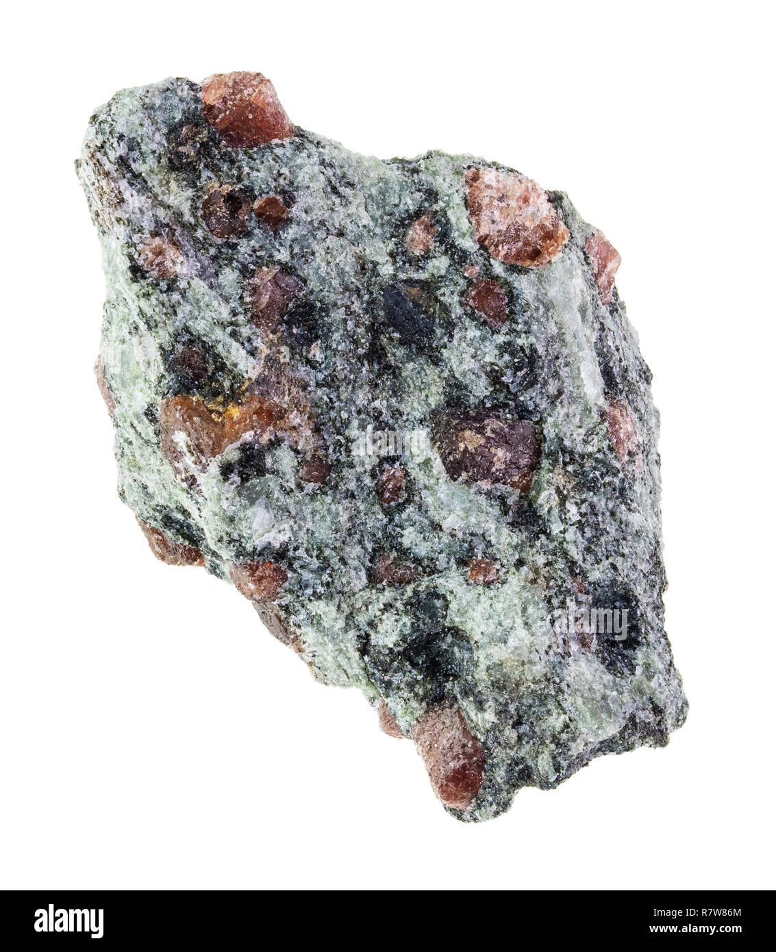 Makrofotografie von natürlichen Mineral aus geologische Sammlung - Grobe eclogite Stein auf weißem Hintergrund Stockfoto