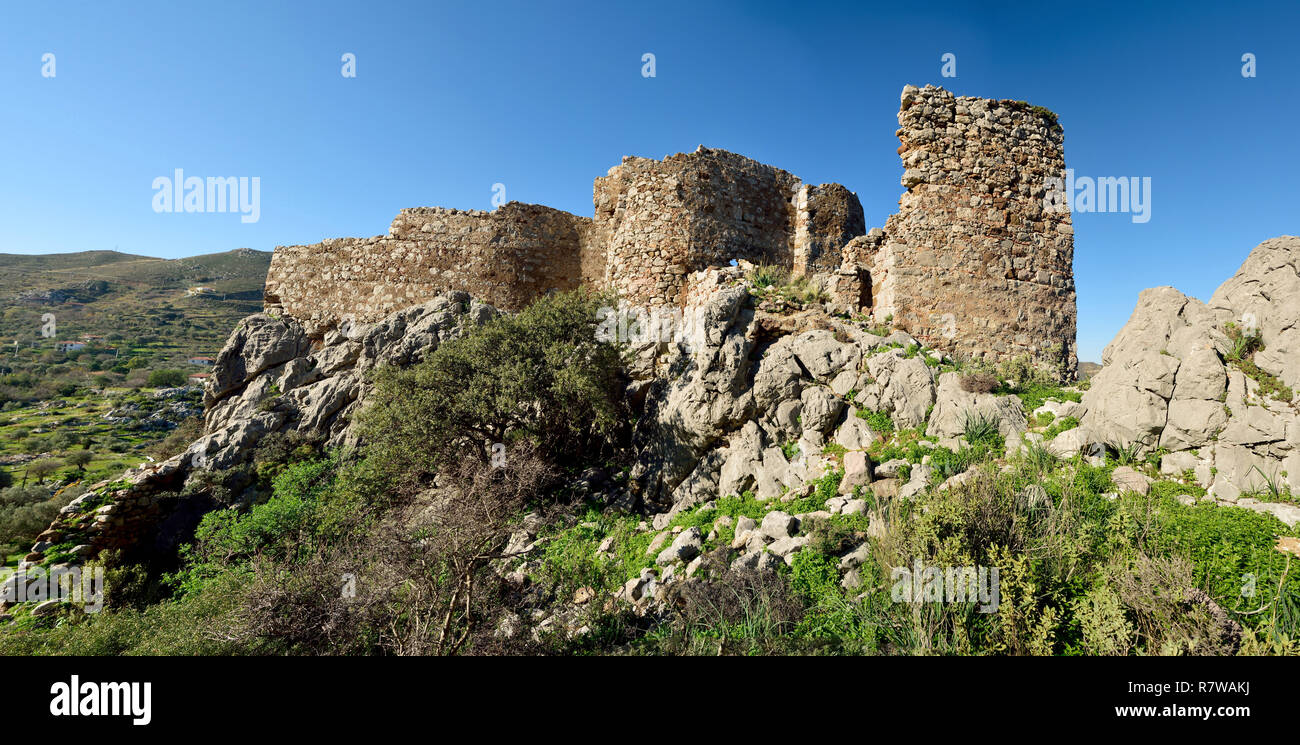 Ruinen von Selimiye Castle in der Nähe von Selimiye Dorf auf der Halbinsel Bozburun in der Provinz Mugla in der Türkei. Stockfoto