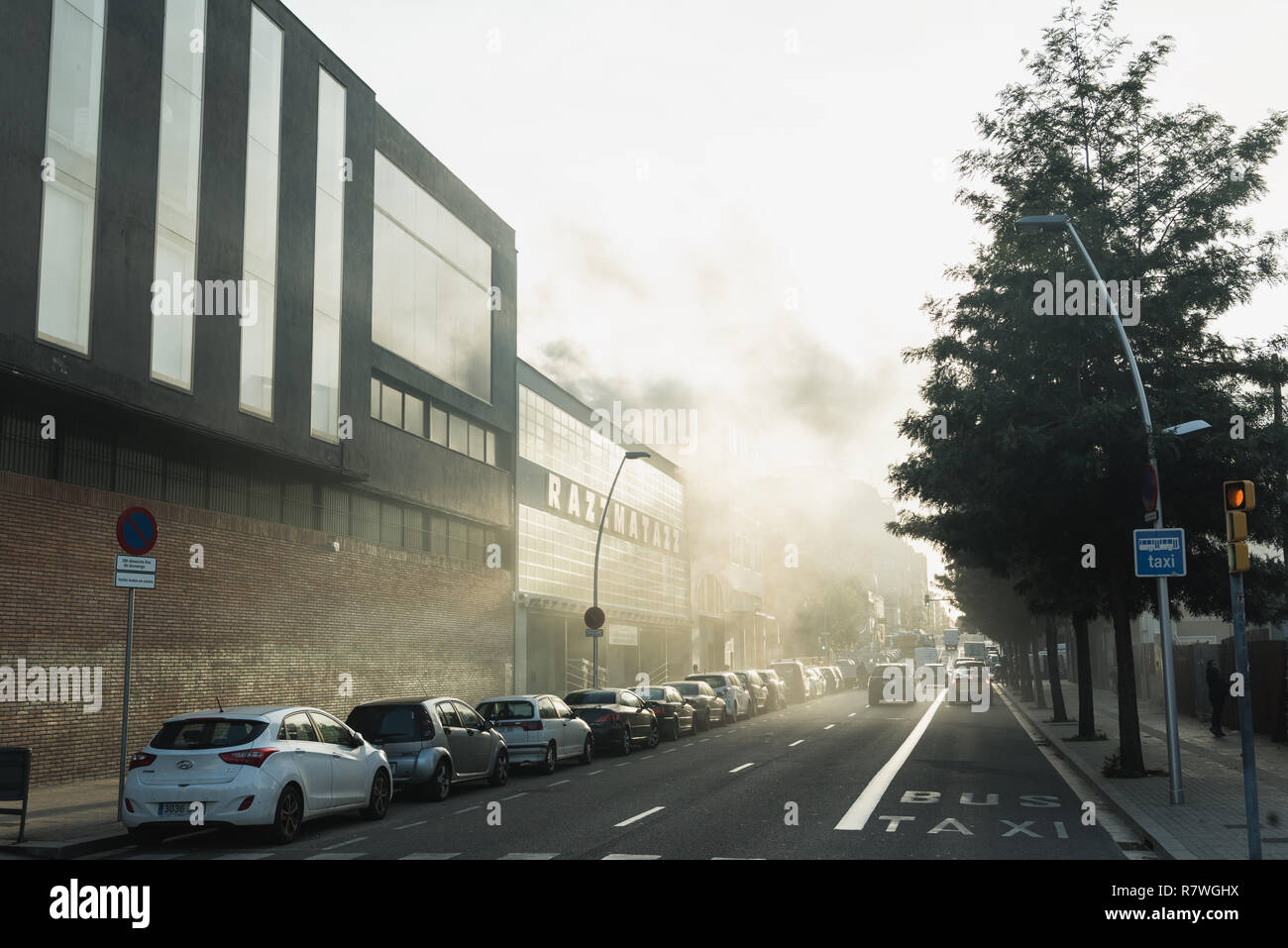 Barcelona, Spanien. 11. Dezember, 2018. Vermuteten Feuer an Razzmatazz in Barcelona. Ein bekannter Veranstaltungsort für Live-Musik in der Stadt. Credit: Paul Gareth Sands/Alamy leben Nachrichten Stockfoto