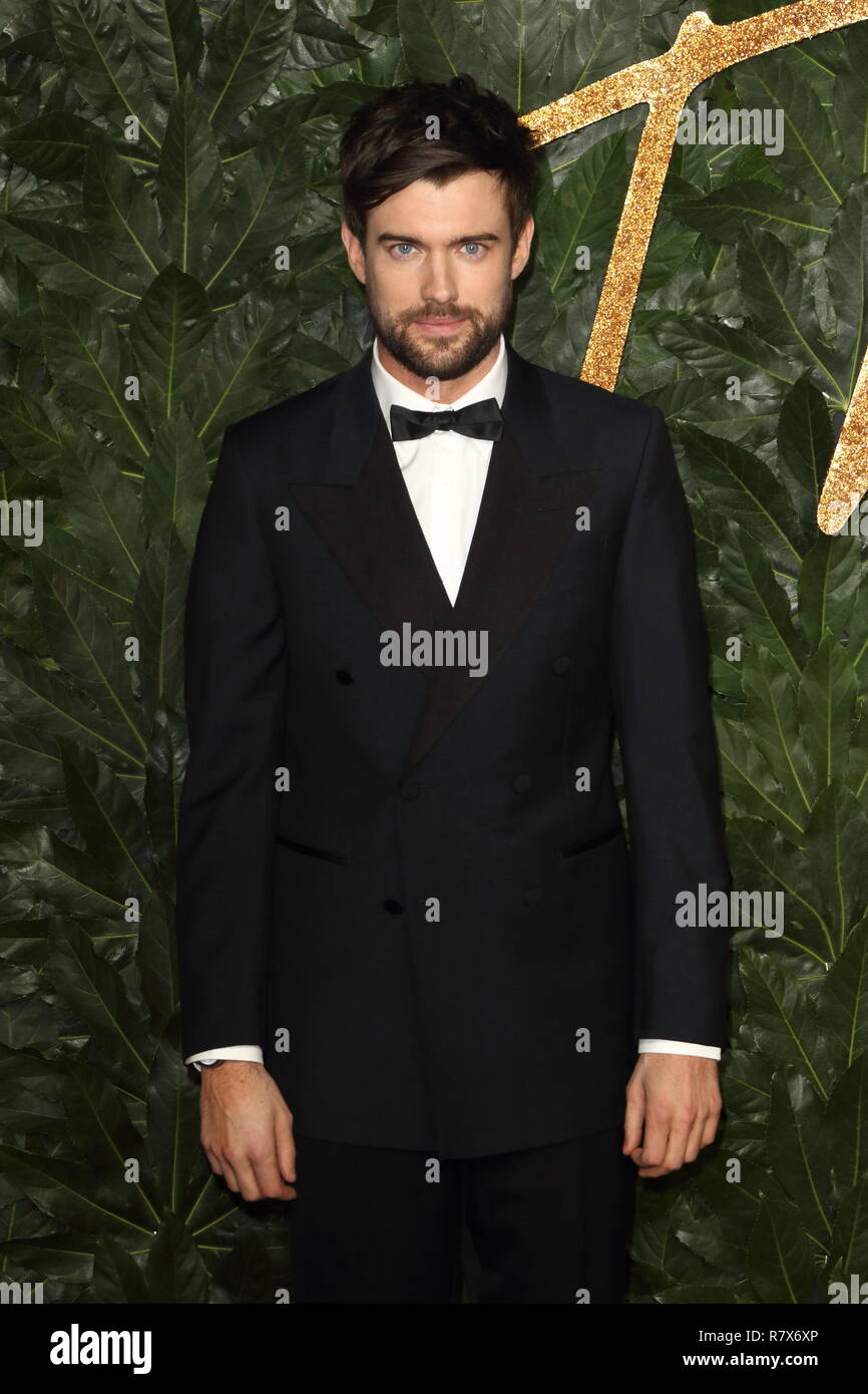 Jack Whitehall auf dem roten Teppich während der Fashion Awards 2018 in der Royal Albert Hall, Kensington in London gesehen. Stockfoto