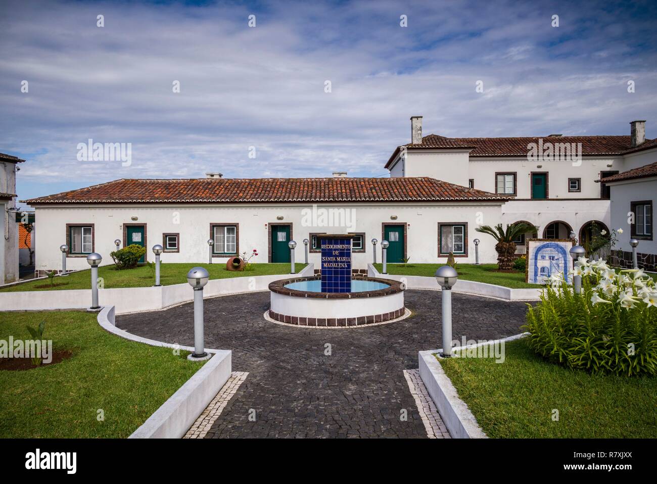 Portugal, Azoren, Santa Maria Island, Vila do Porto, Igreja do Recolhimento de Santa Maria Madalena Kirche Komplex Stockfoto