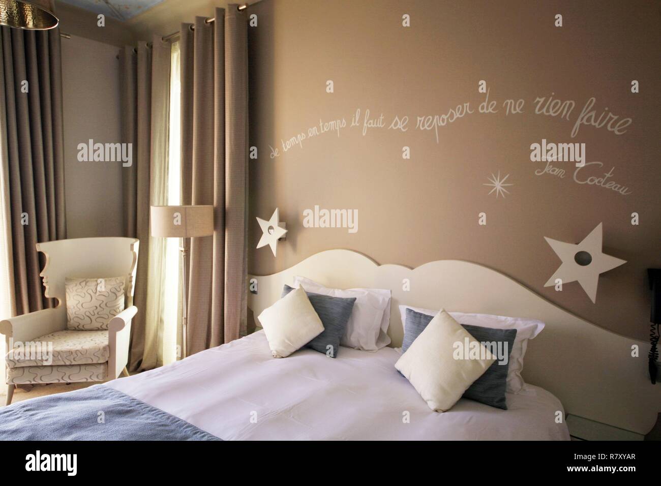 Frankreich, Alpes Maritimes, Villefranche-sur-Mer, das Welcome Hotel, Home Hafen von Cocteau, schrieb er Oedipus Rex für Strawinsky, der orphée Stück und die Gedichte von Opera Stockfoto