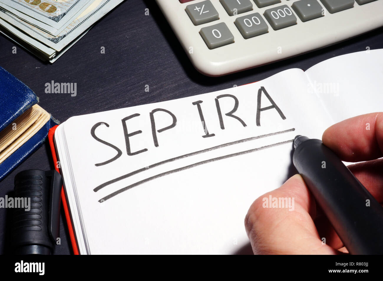 Sep ira handschriftlich auf einer Seite. Altersvorsorge. Stockfoto