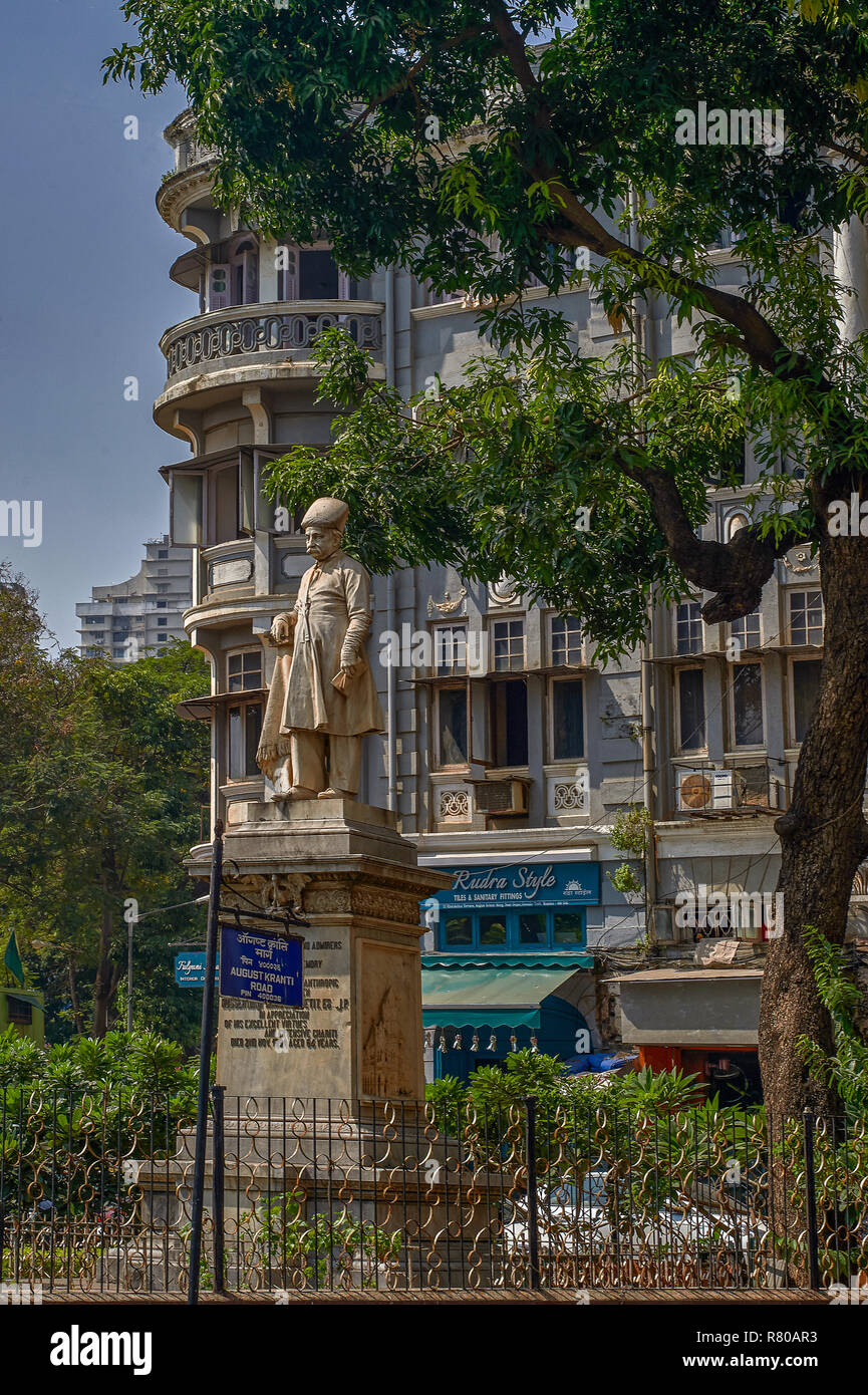 Nov. 2017- Statue von Nusserwanji Maneckji Petit (ein Herr von Parsi) im Gowalia-Tank jetzt August Kranti Maidan-MUMBAI Maharashtra INDIEN Stockfoto