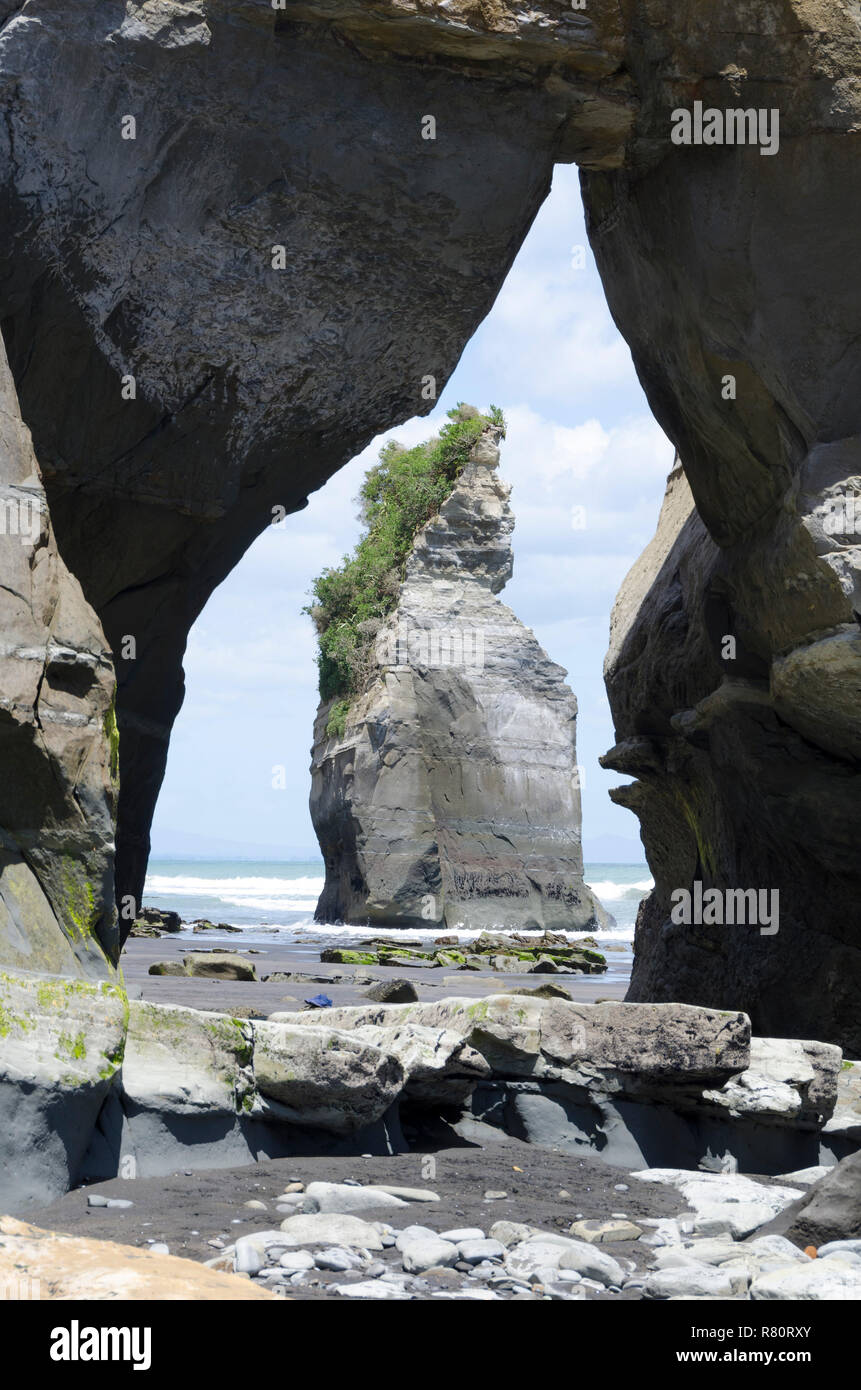 Rock Säulen, drei Schwestern, Tongaporutu, Taranaki, North Island, Neuseeland Stockfoto