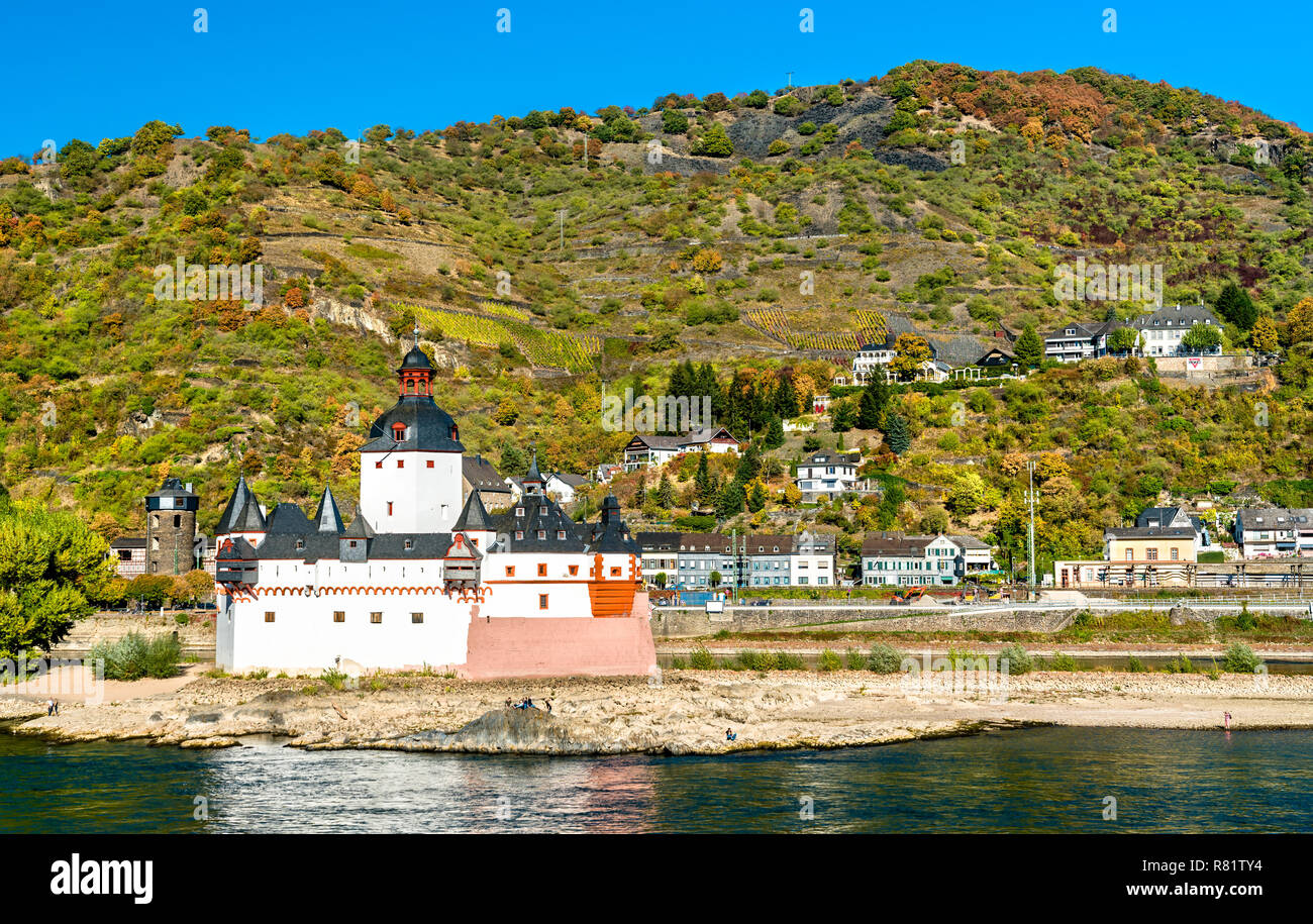 Burg Pfalzgrafenstein auf einer Insel im Rhein in Deutschland Stockfoto