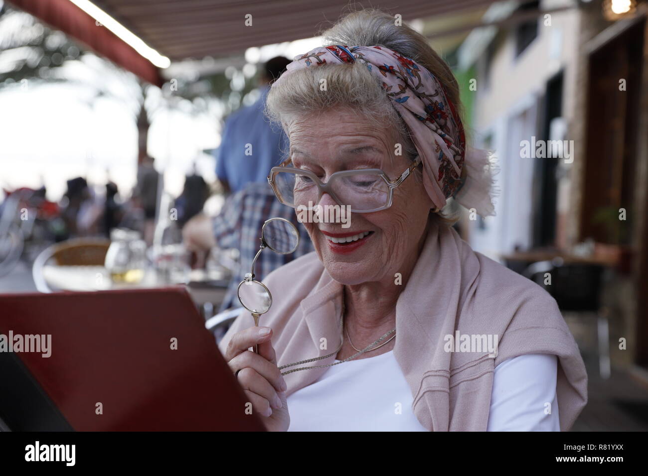 Good humored Fotos und Bildmaterial in hoher Auflösung Alamy