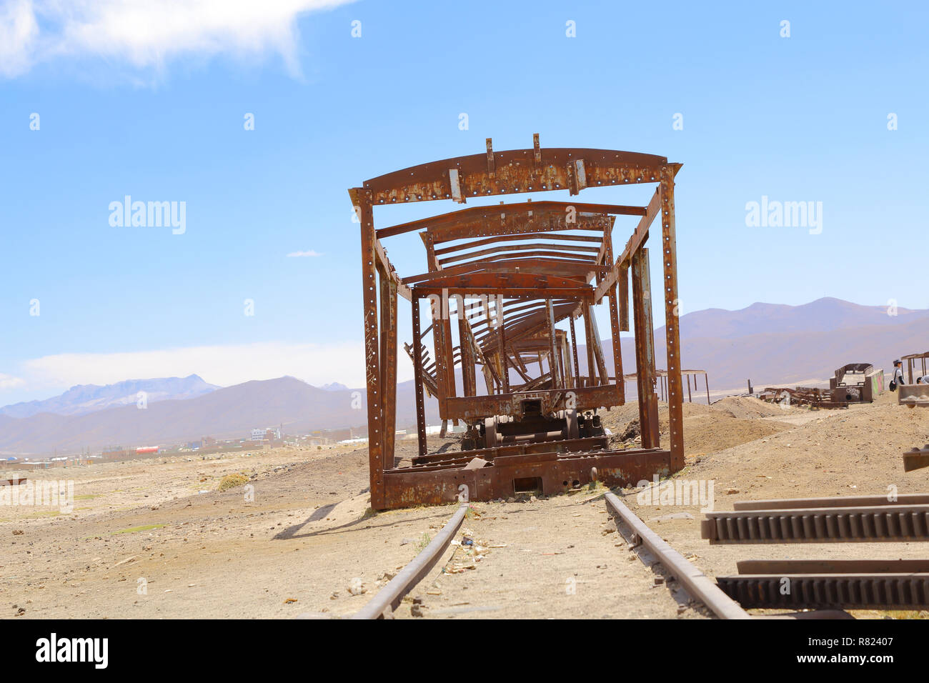 Zug Friedhof, in Uyuni, Bolivien in der Nähe der Salinen. Rostige alte Dampflok. Stockfoto