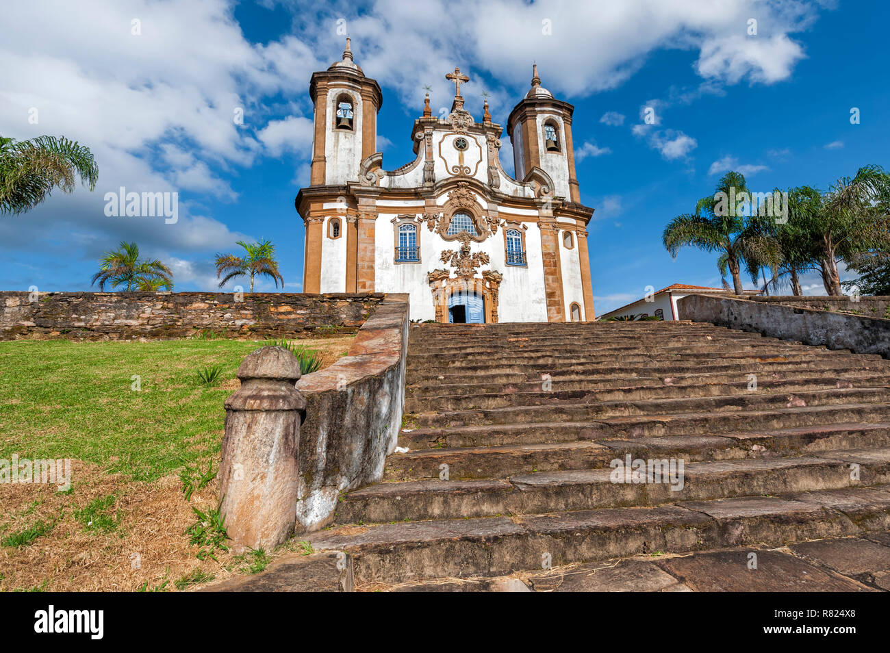 Nossa Senhora do Carmo Kirche im historischen Zentrum von Ouro Preto, ein UNESCO-Weltkulturerbe, Ouro Preto, Minas Gerais Stockfoto