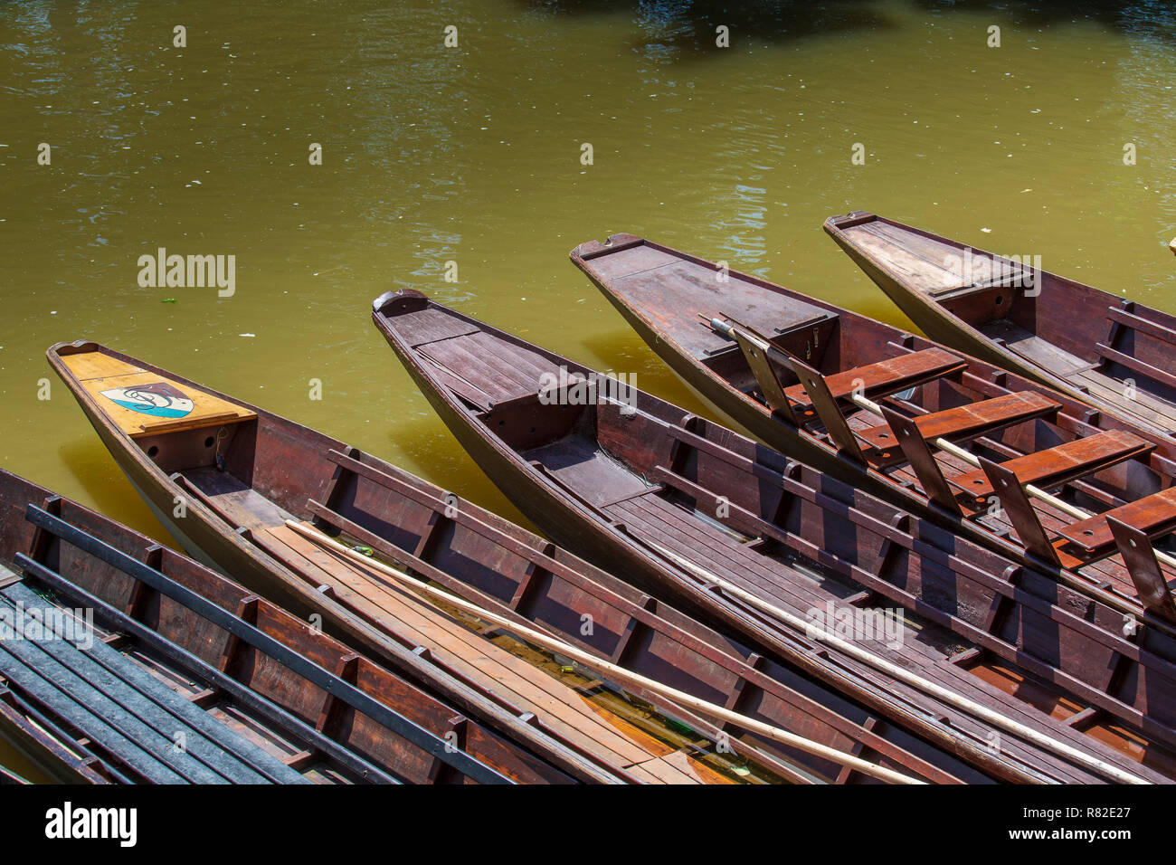 Ein punt ist ein Boot mit Glasboden square-cut-Bug, für den Einsatz in kleinen Flüssen oder anderen flachen Wasser konzipiert Stockfoto
