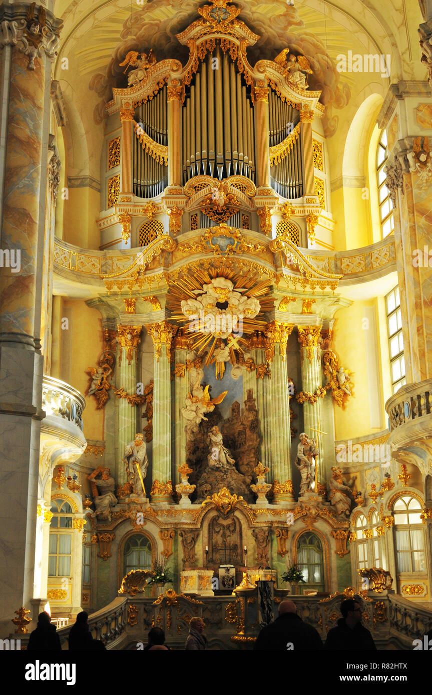 Frauenkirche Deutschland: Gaetano Chiaveri erbaute katholische Kirche in Dresden von 1738-1754. Stockfoto